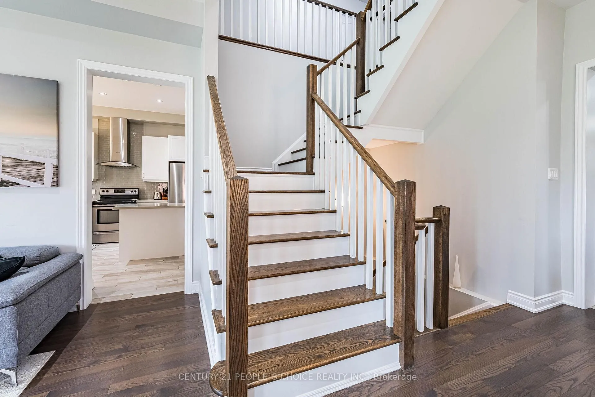 Photo 14 of 65 Honeyview Trail, Brampton, Bram East — HOMEH