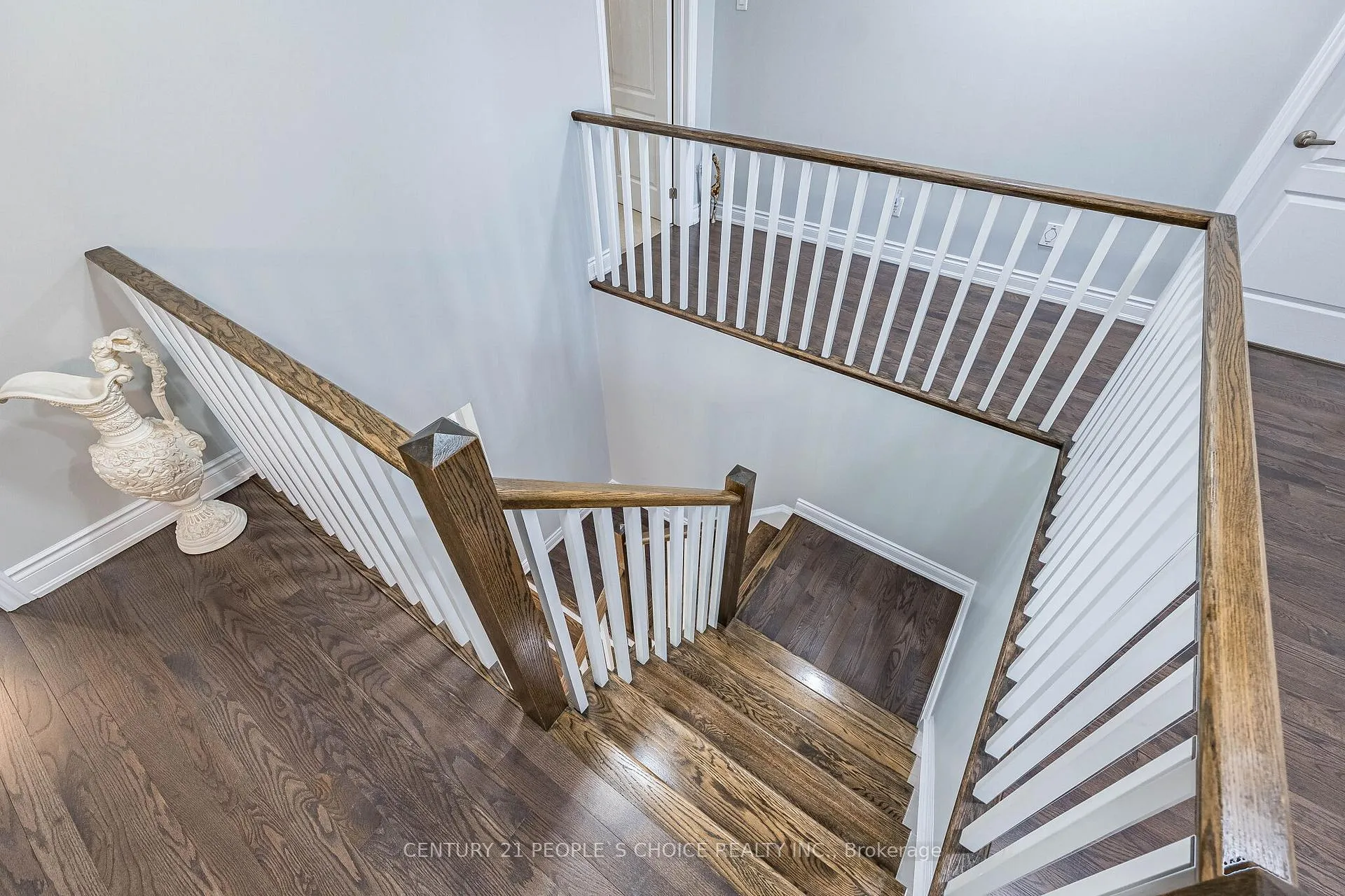 Photo 25 of 65 Honeyview Trail, Brampton, Bram East — HOMEH