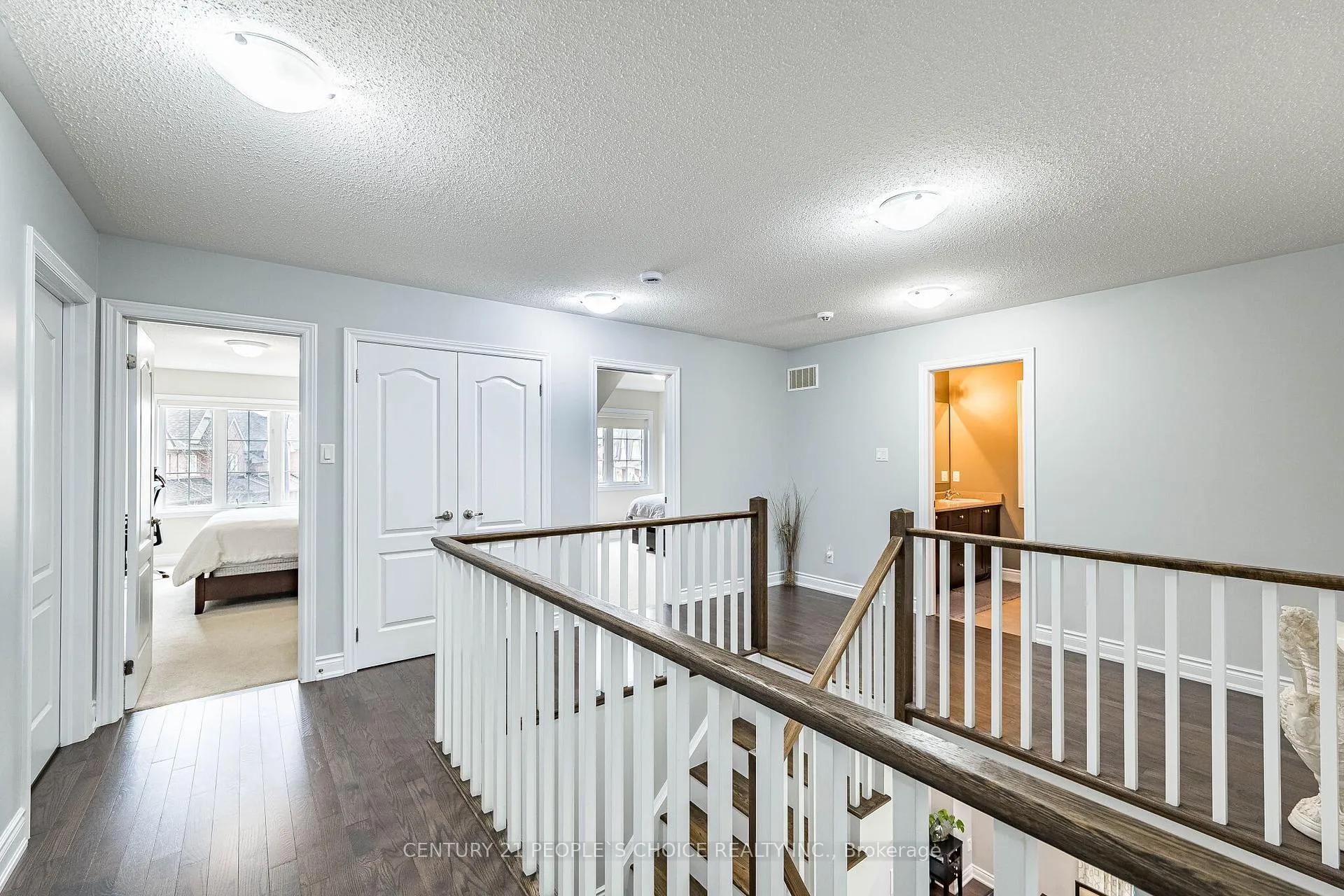 Photo 32 of 65 Honeyview Trail, Brampton, Bram East — HOMEH