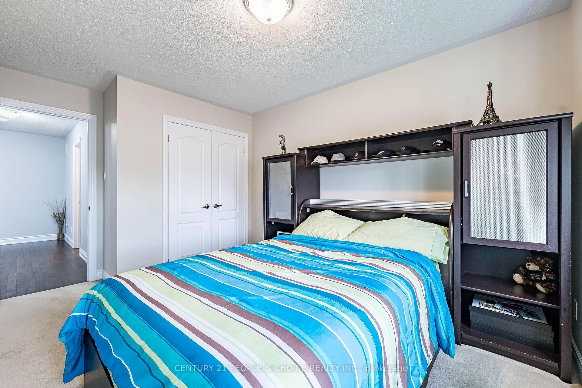 Photo 38 of 65 Honeyview Trail, Brampton, Bram East — HOMEH