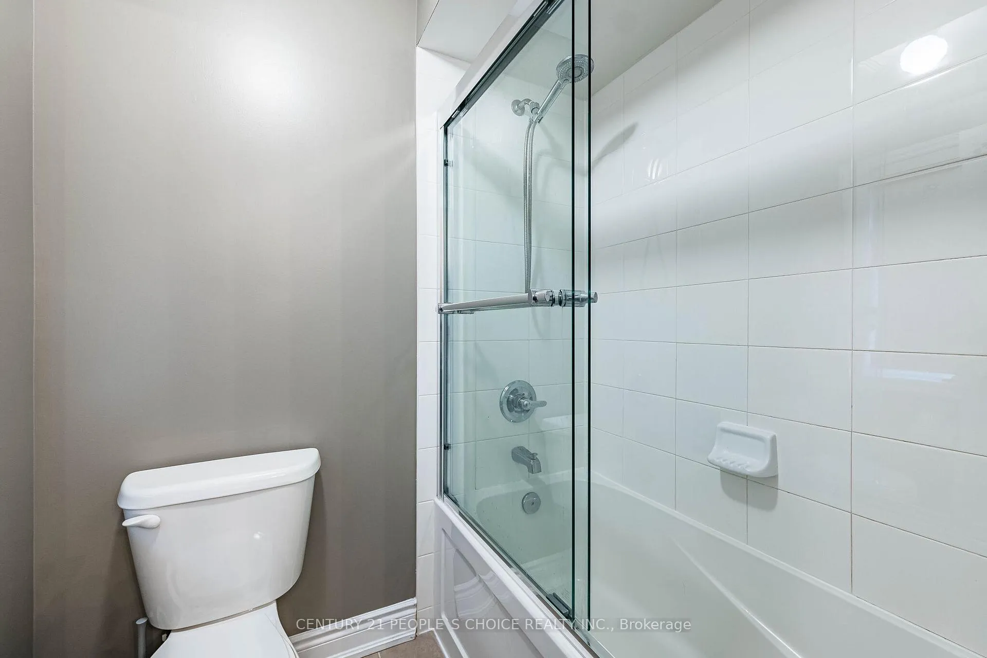 Photo 40 of 65 Honeyview Trail, Brampton, Bram East — HOMEH