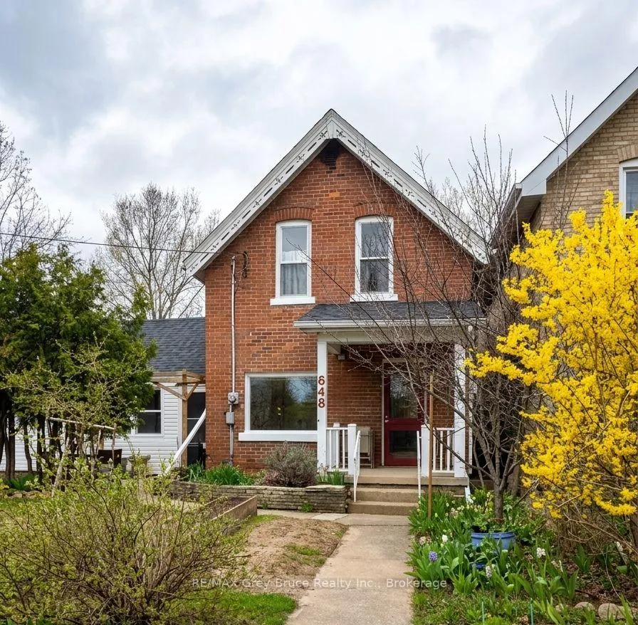 Photo 9 of 648 9th Street E, Owen Sound — HOMEH
