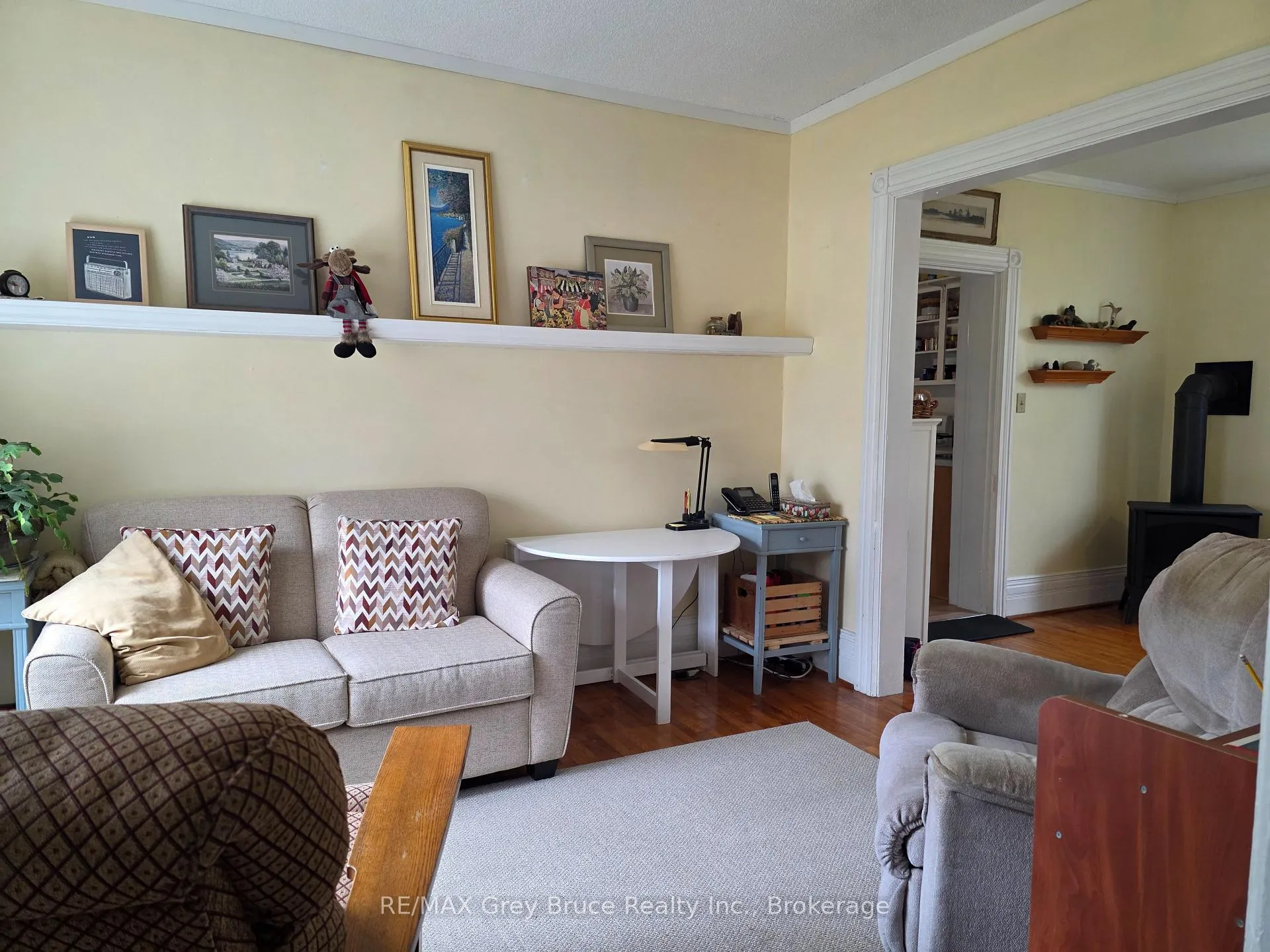 Photo 14 of 648 9th Street E, Owen Sound — HOMEH