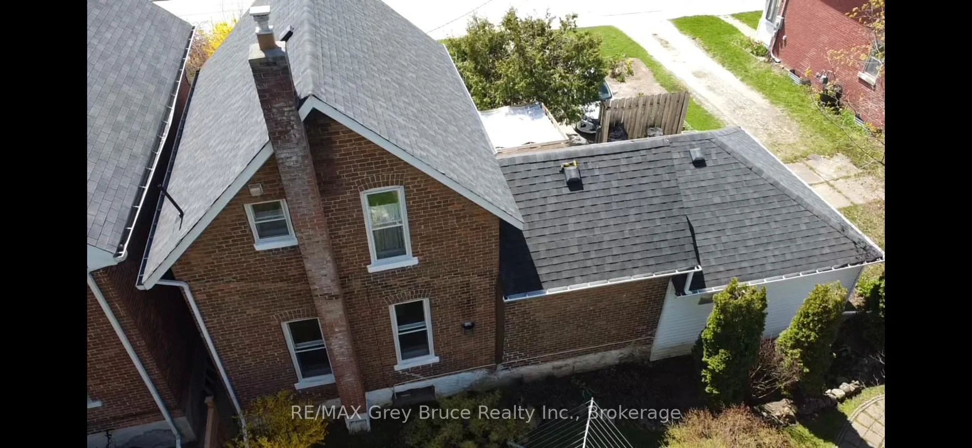 Photo 11 of 648 9th Street E, Owen Sound — HOMEH