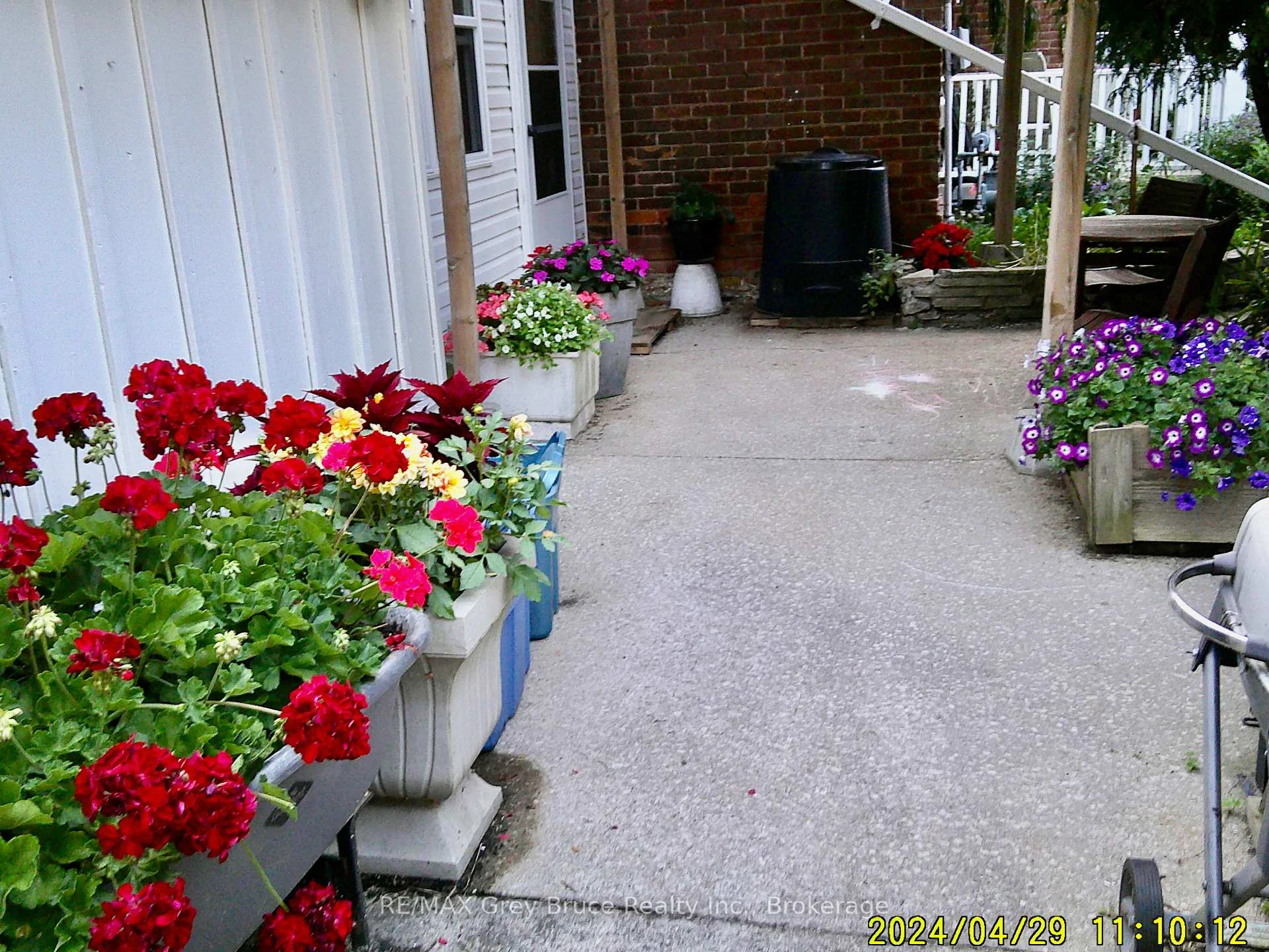 Photo 30 of 648 9th Street E, Owen Sound — HOMEH