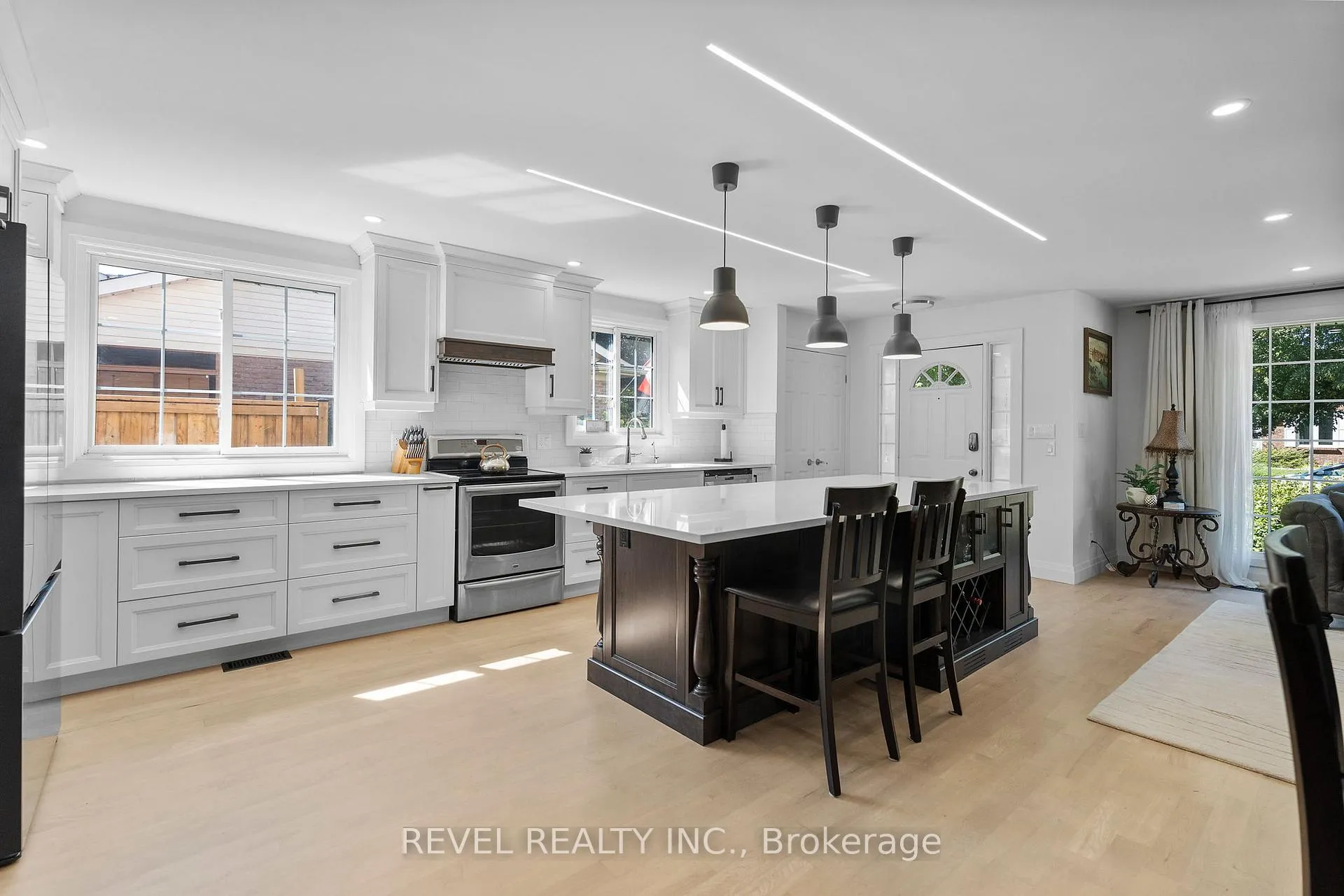 Photo 6 of 36 Cambria Drive, St. Catharines, Port Dalhousie — HOMEH