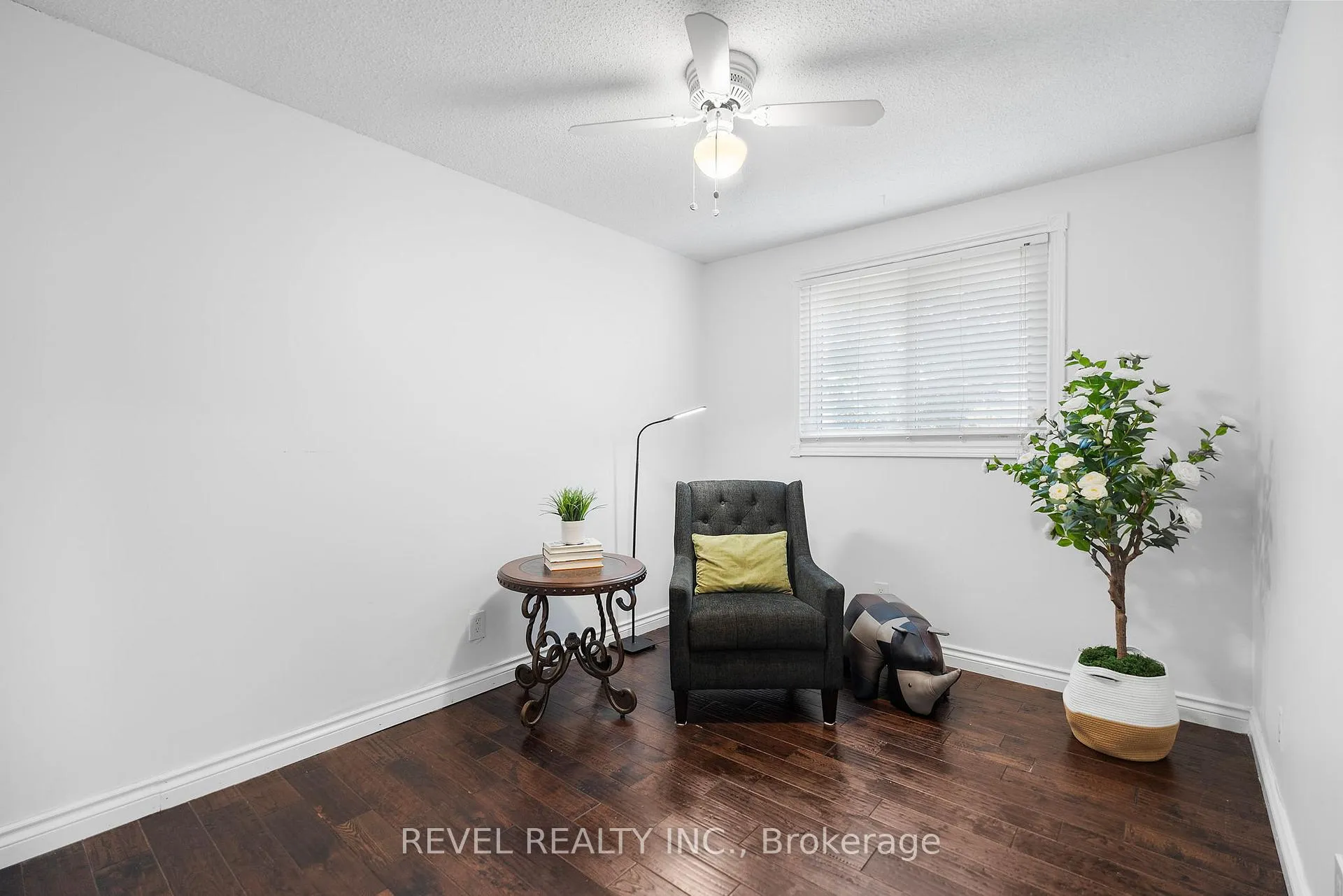 Photo 19 of 36 Cambria Drive, St. Catharines, Port Dalhousie — HOMEH