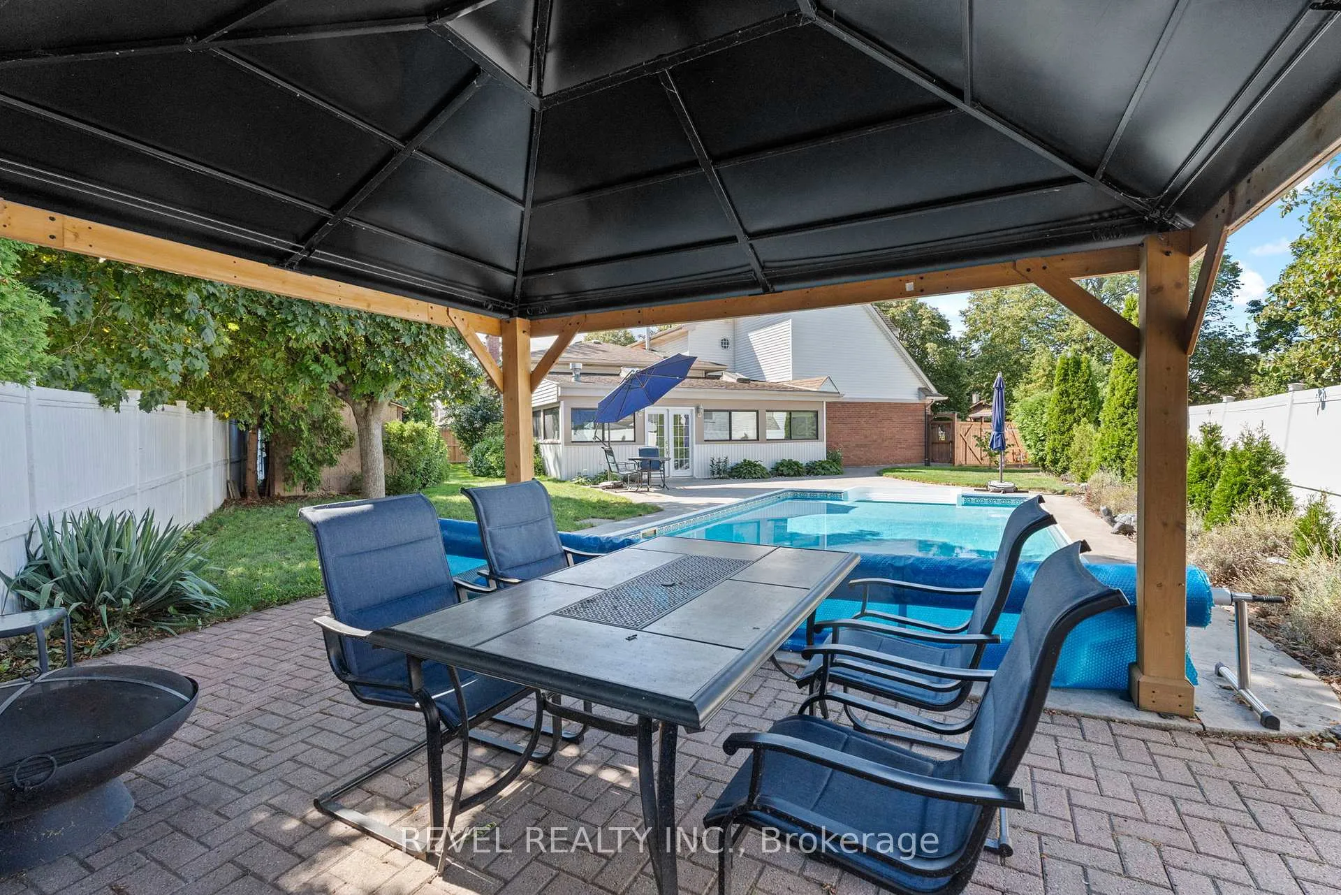 Photo 43 of 36 Cambria Drive, St. Catharines, Port Dalhousie — HOMEH