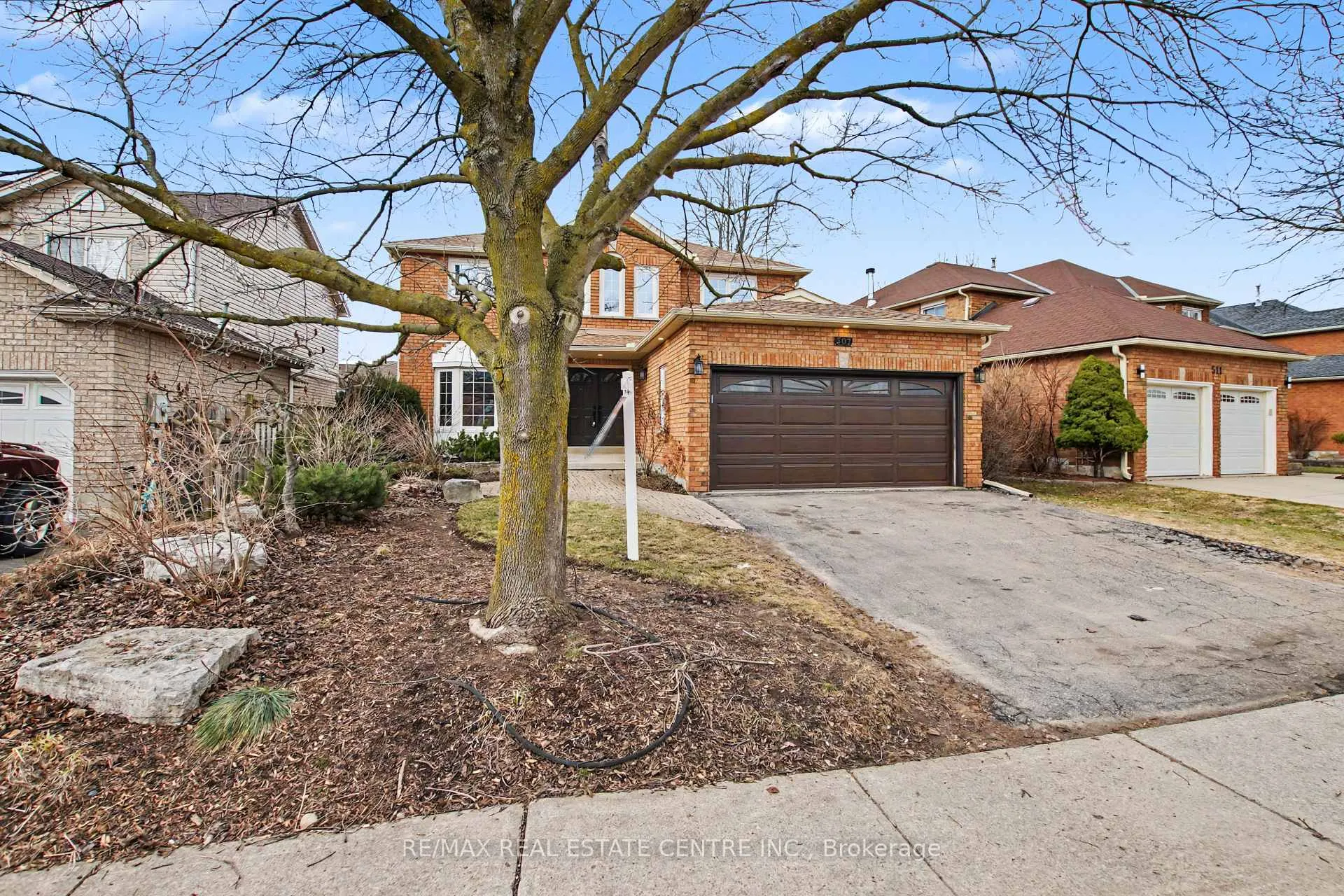 Photo 3 of 507 Grand Ridge Drive, Cambridge, Southwood - Kinbridge — HOMEH