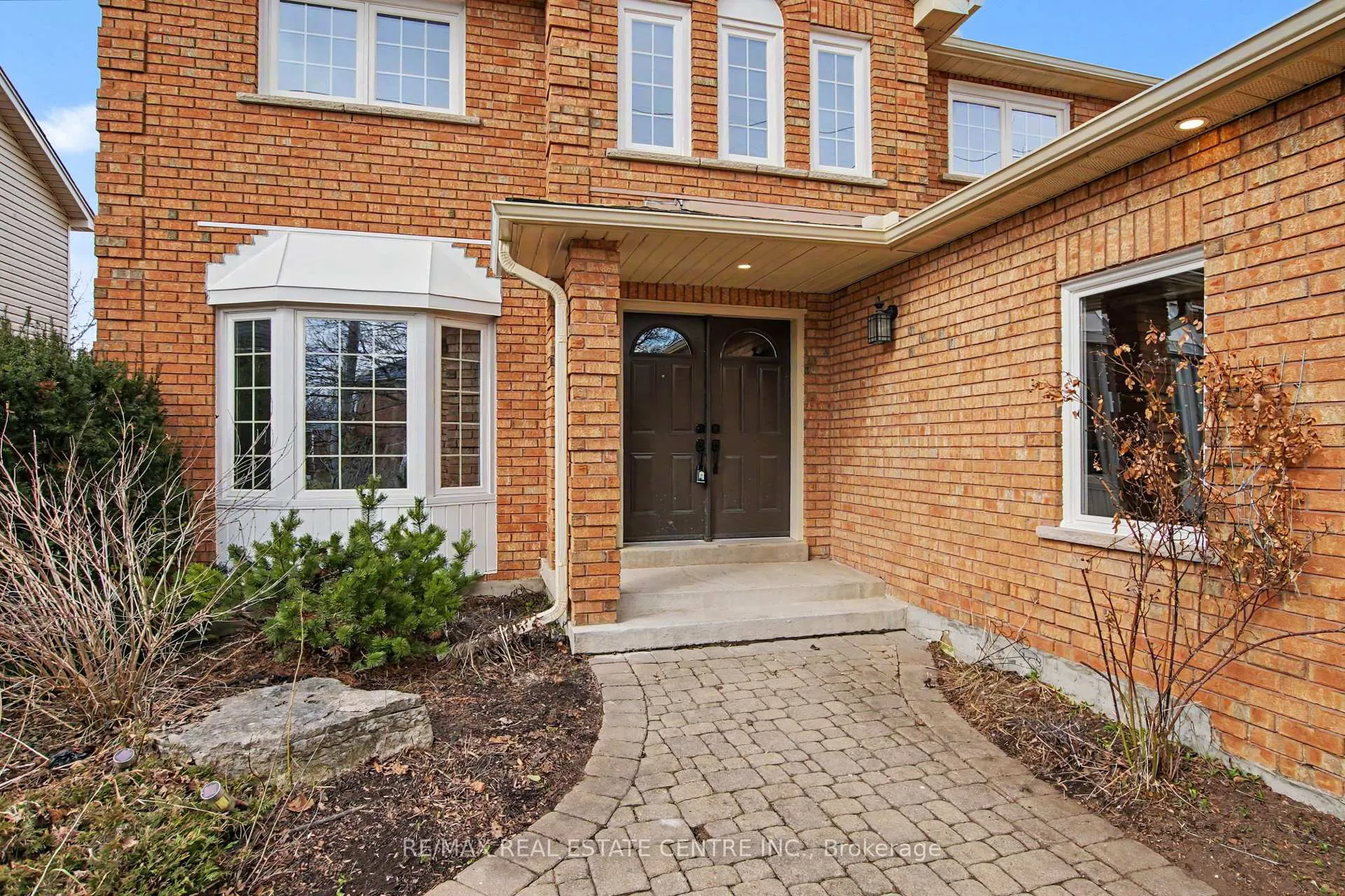 Photo 4 of 507 Grand Ridge Drive, Cambridge, Southwood - Kinbridge — HOMEH
