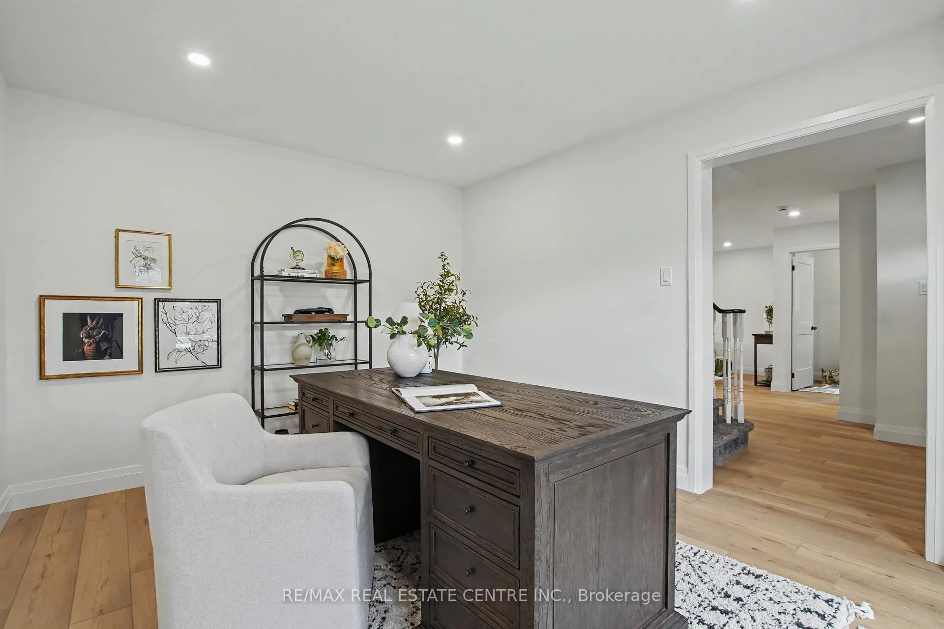 Photo 8 of 507 Grand Ridge Drive, Cambridge, Southwood - Kinbridge — HOMEH