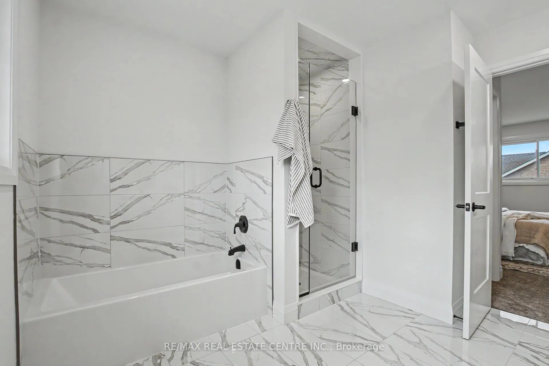 Photo 28 of 507 Grand Ridge Drive, Cambridge, Southwood - Kinbridge — HOMEH