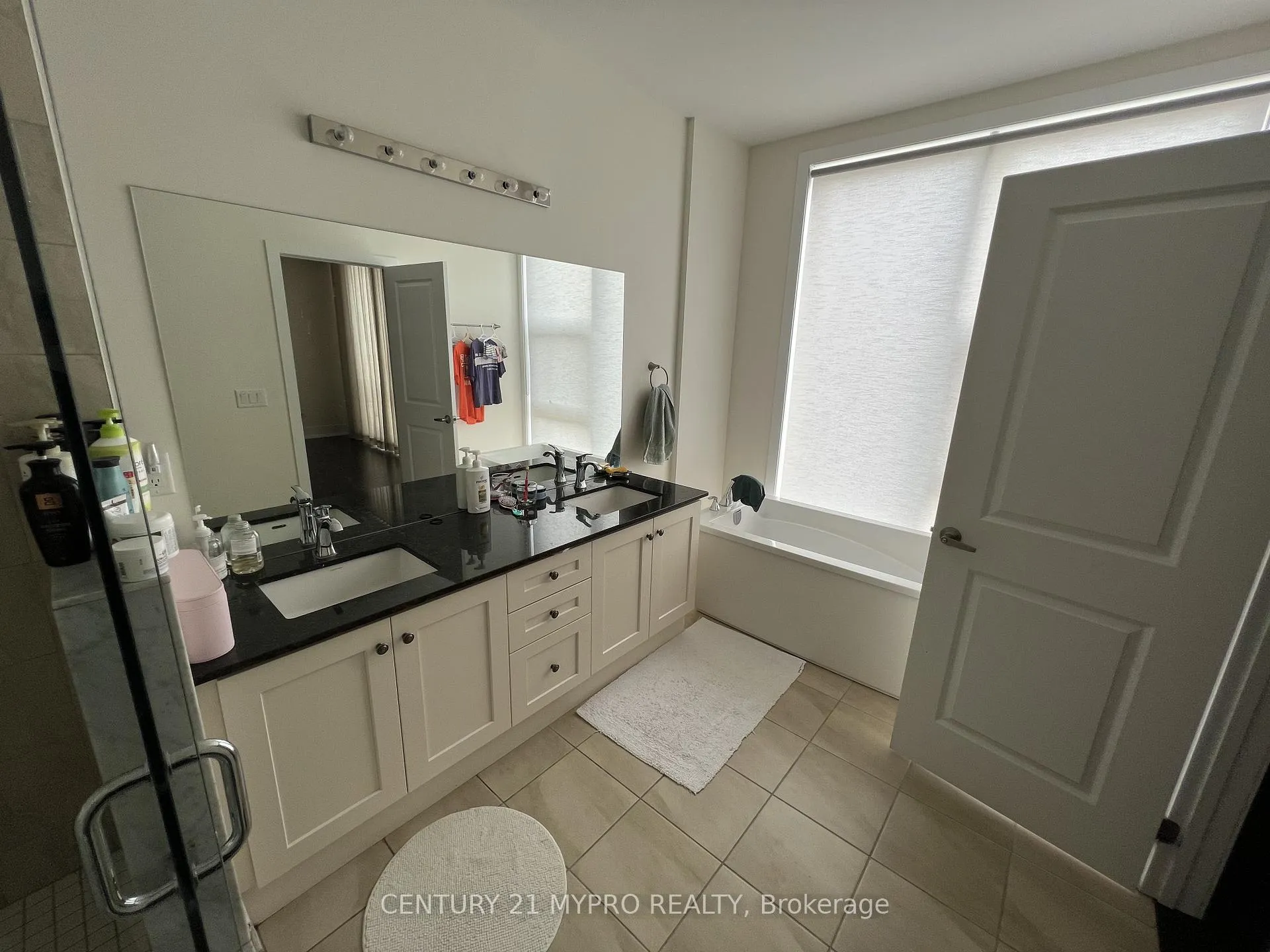 Photo 9 of 18 Allerton Road, Vaughan, Patterson — HOMEH