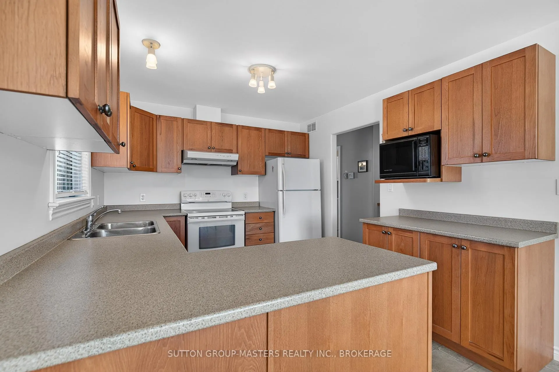 Photo 10 of 106 Sheridan Street, Kingston, City Northwest — HOMEH