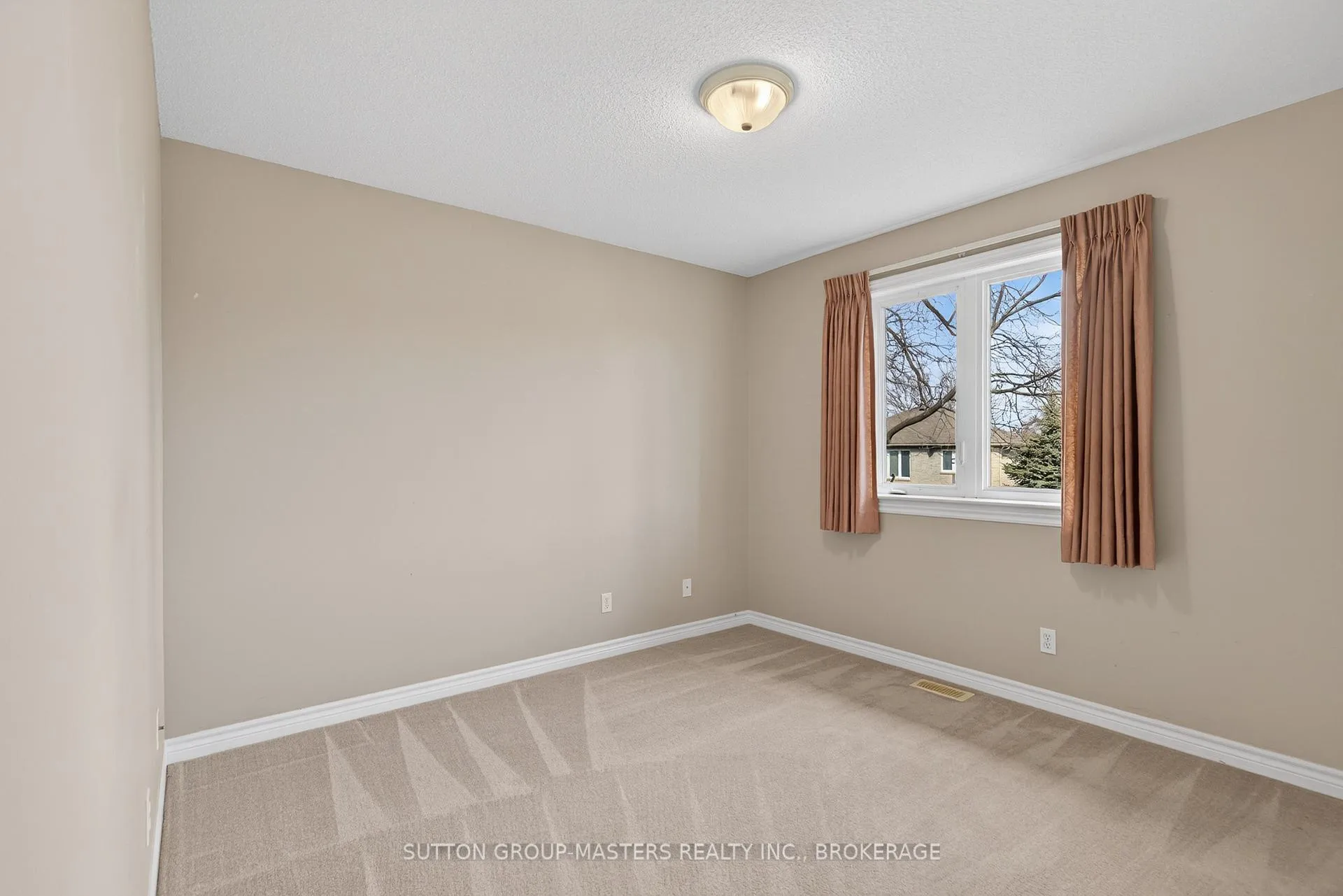 Photo 23 of 106 Sheridan Street, Kingston, City Northwest — HOMEH
