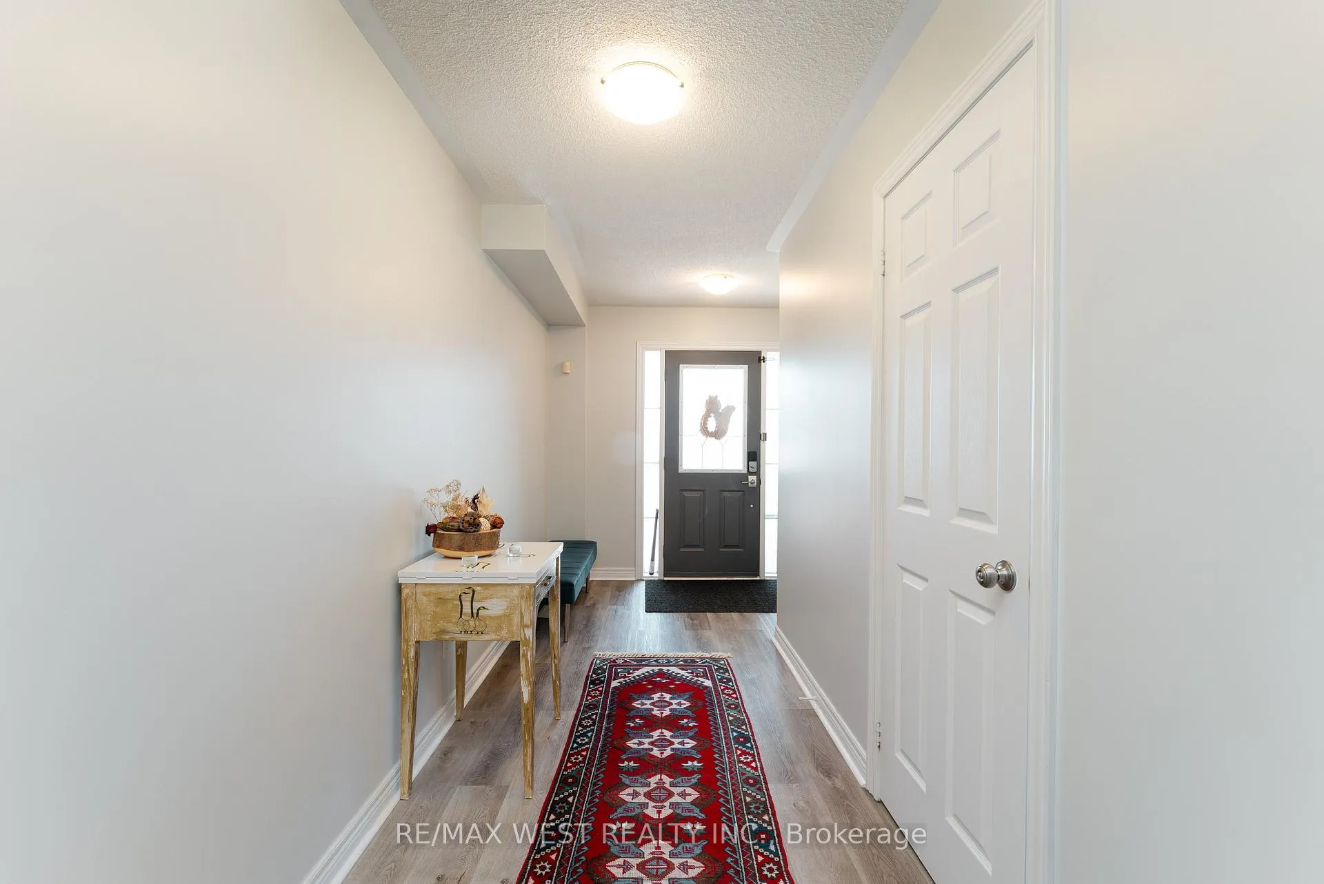 Photo 5 of 682 Napa Valley Avenue, Vaughan, Sonoma Heights — HOMEH