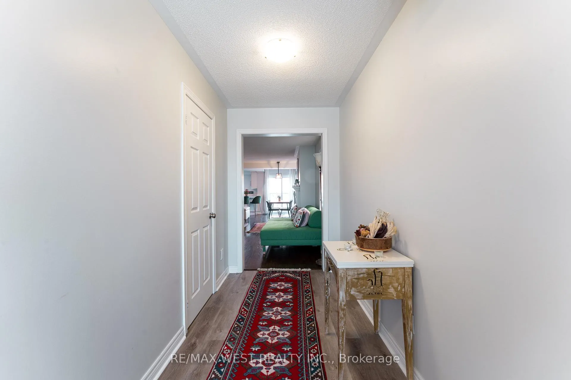 Photo 6 of 682 Napa Valley Avenue, Vaughan, Sonoma Heights — HOMEH