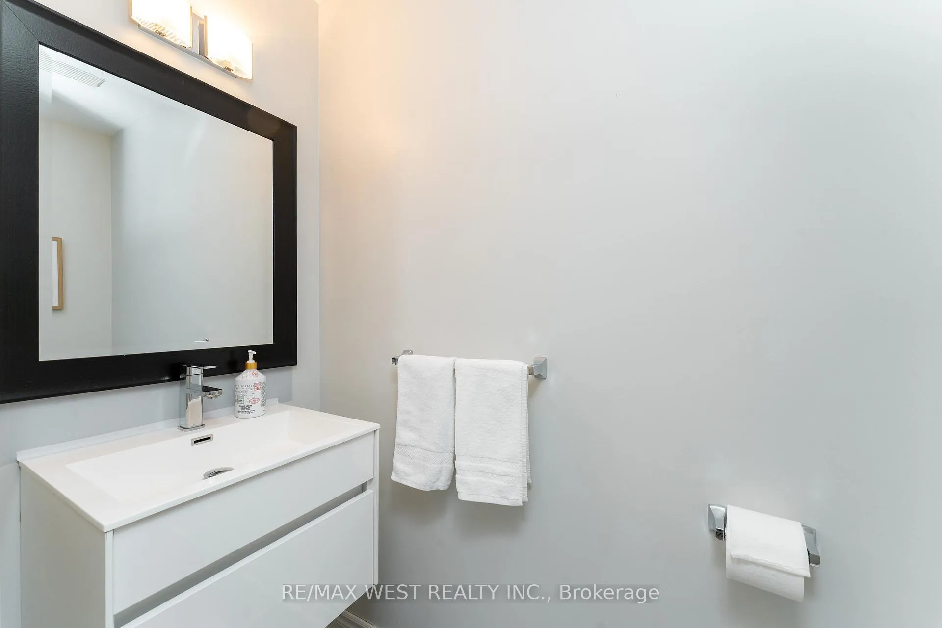 Photo 7 of 682 Napa Valley Avenue, Vaughan, Sonoma Heights — HOMEH