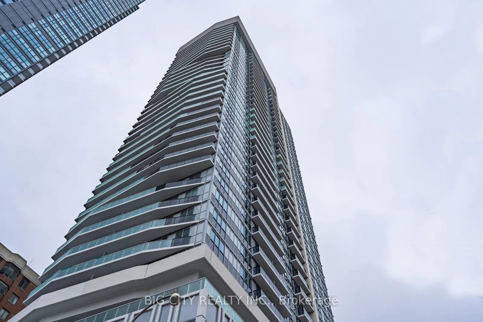 Front of Unit 2309, 77 Mutual Street
