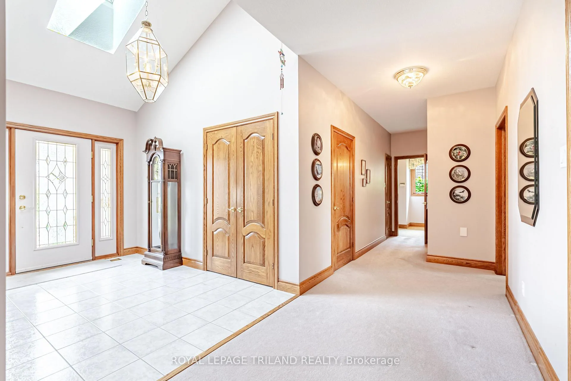 Photo 7 of 154 Parkview Drive, Thames Centre, Dorchester — HOMEH