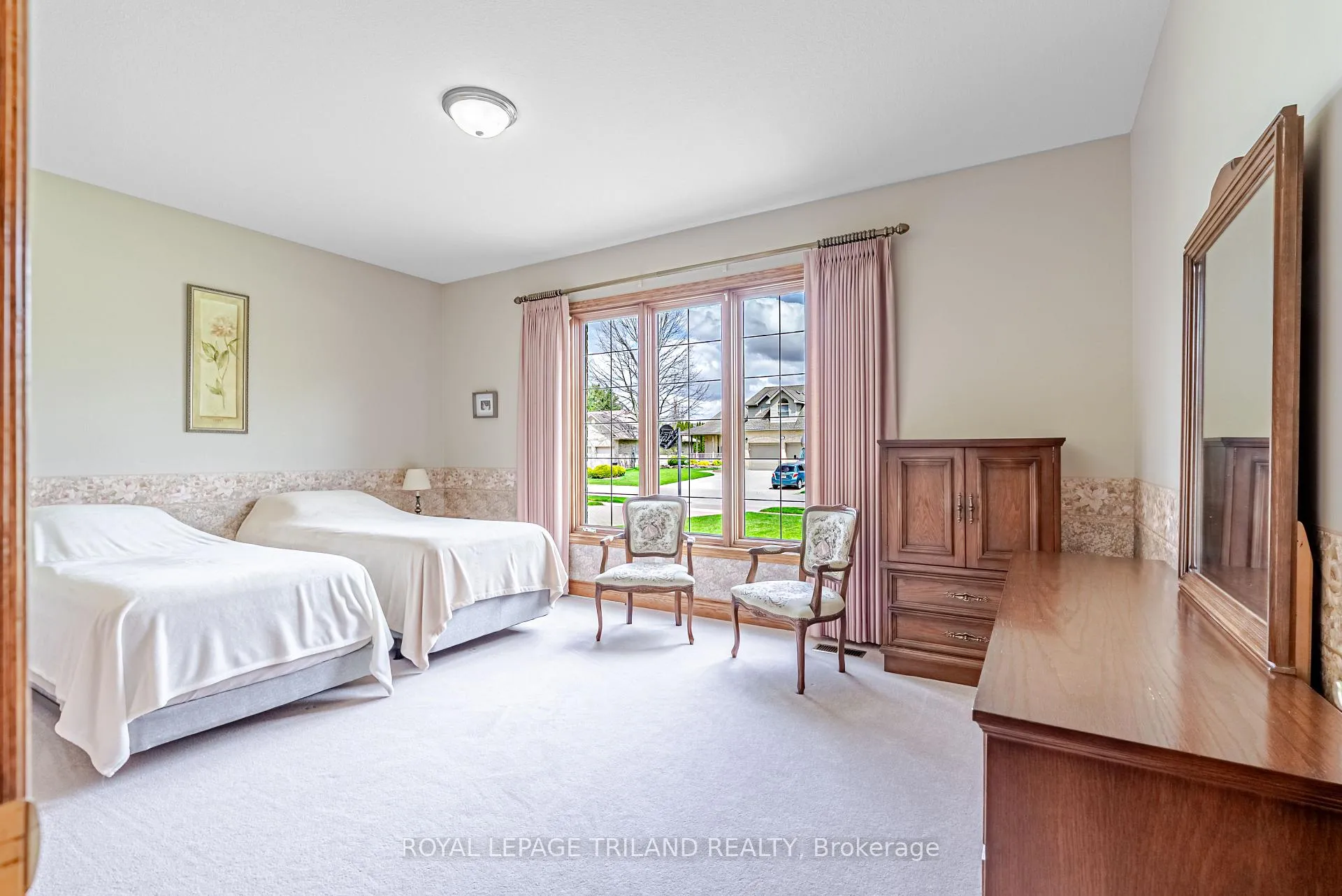 Photo 27 of 154 Parkview Drive, Thames Centre, Dorchester — HOMEH