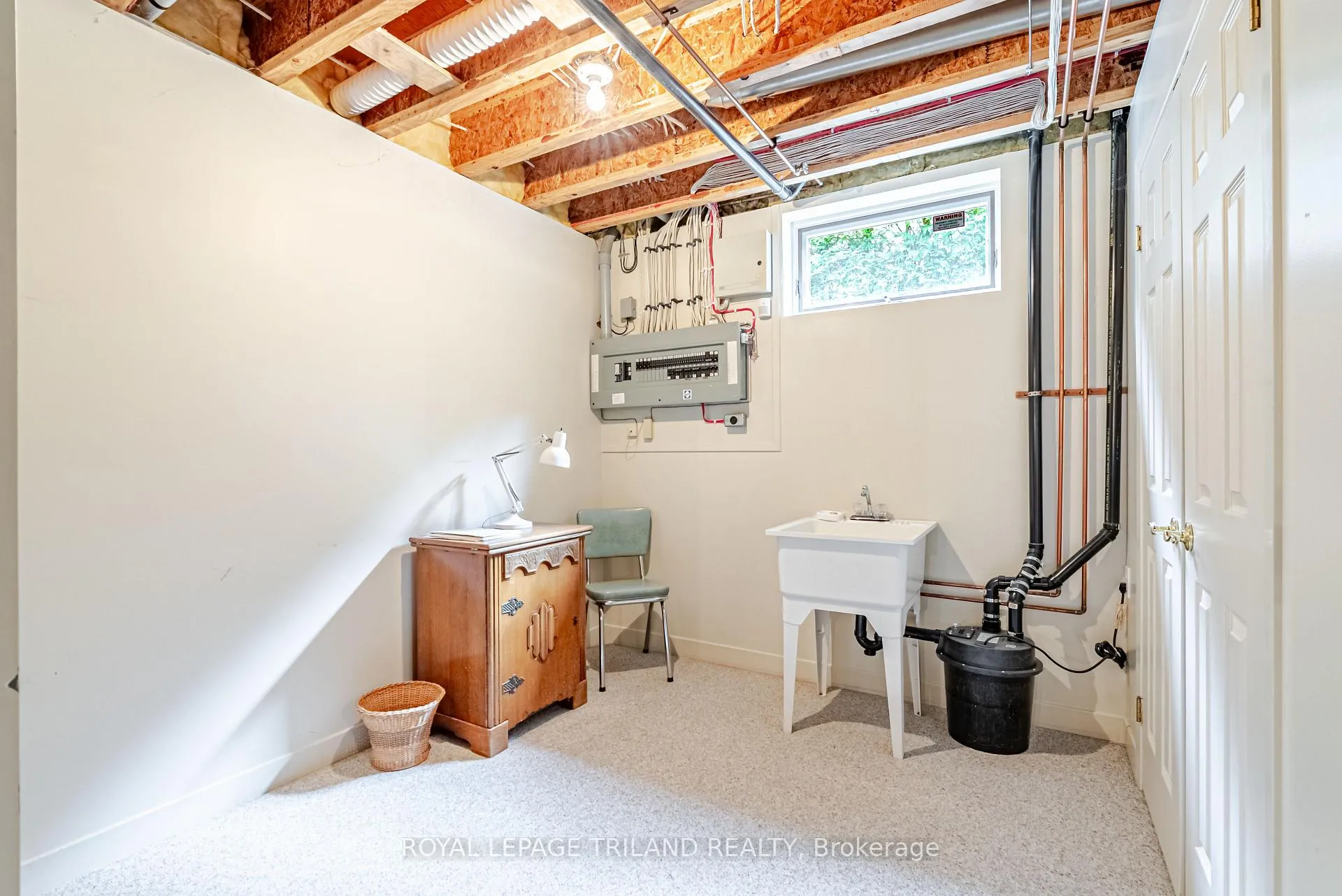 Photo 32 of 154 Parkview Drive, Thames Centre, Dorchester — HOMEH