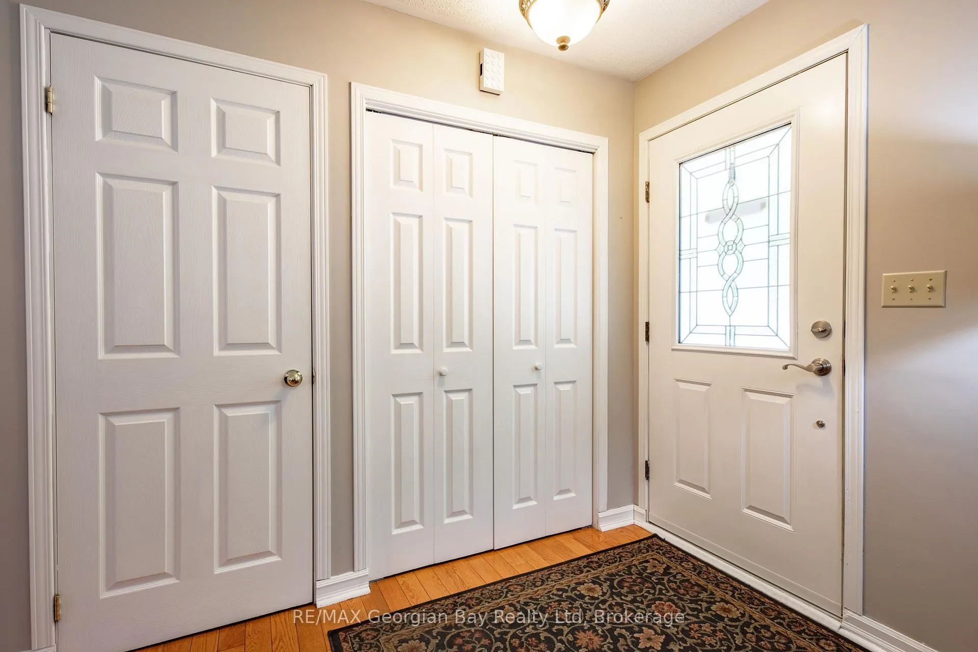 Photo 4 of 32 Bonaventure Place, Penetanguishene — HOMEH
