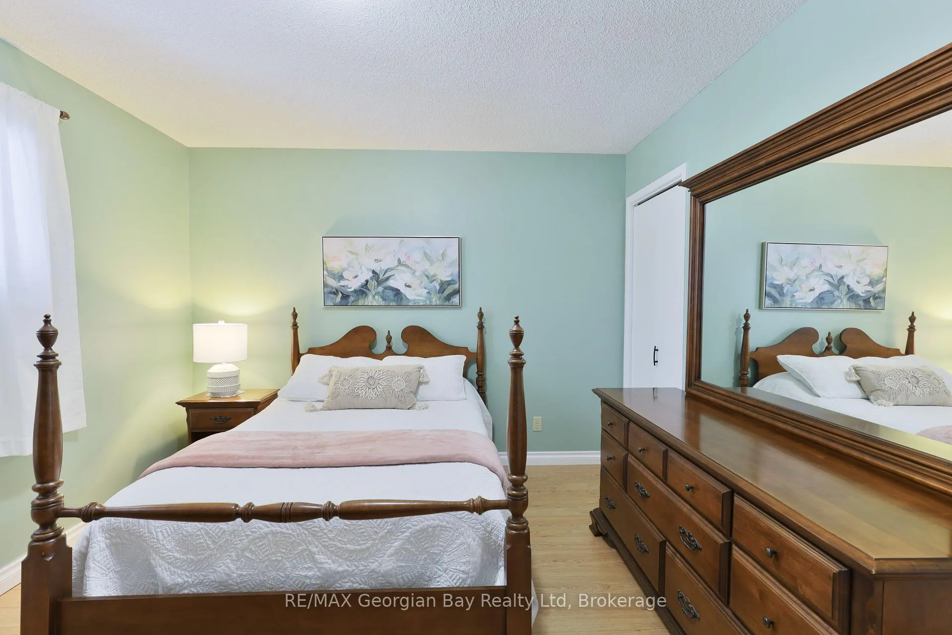 Photo 14 of 32 Bonaventure Place, Penetanguishene — HOMEH