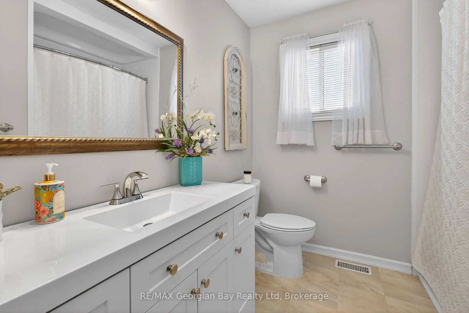 Photo 20 of 32 Bonaventure Place, Penetanguishene — HOMEH