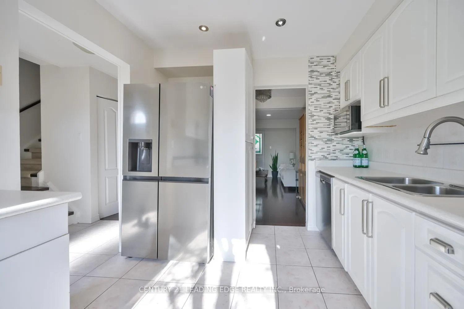 Photo 7 of Unit 15, 1 Wootten Way S, Markham, Sherwood-Amberglen — HOMEH