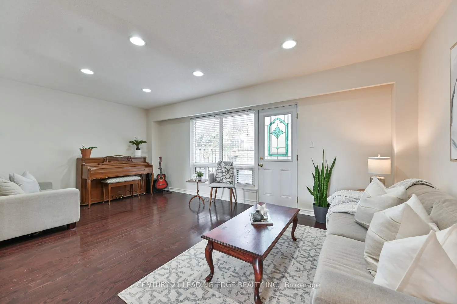 Photo 13 of Unit 15, 1 Wootten Way S, Markham, Sherwood-Amberglen — HOMEH