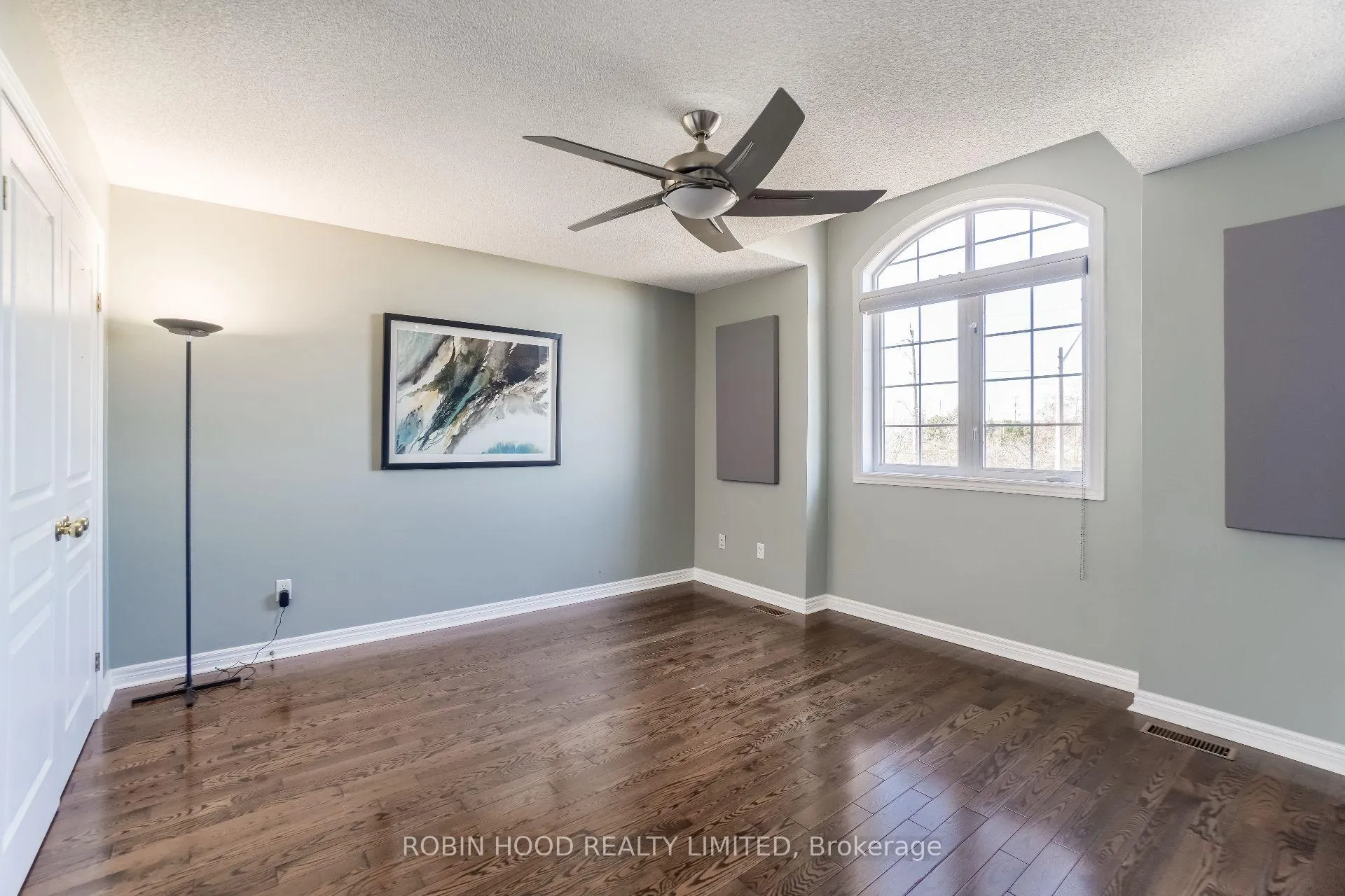 Photo 3 of 5045 Bidwell Common, Burlington, Appleby — HOMEH