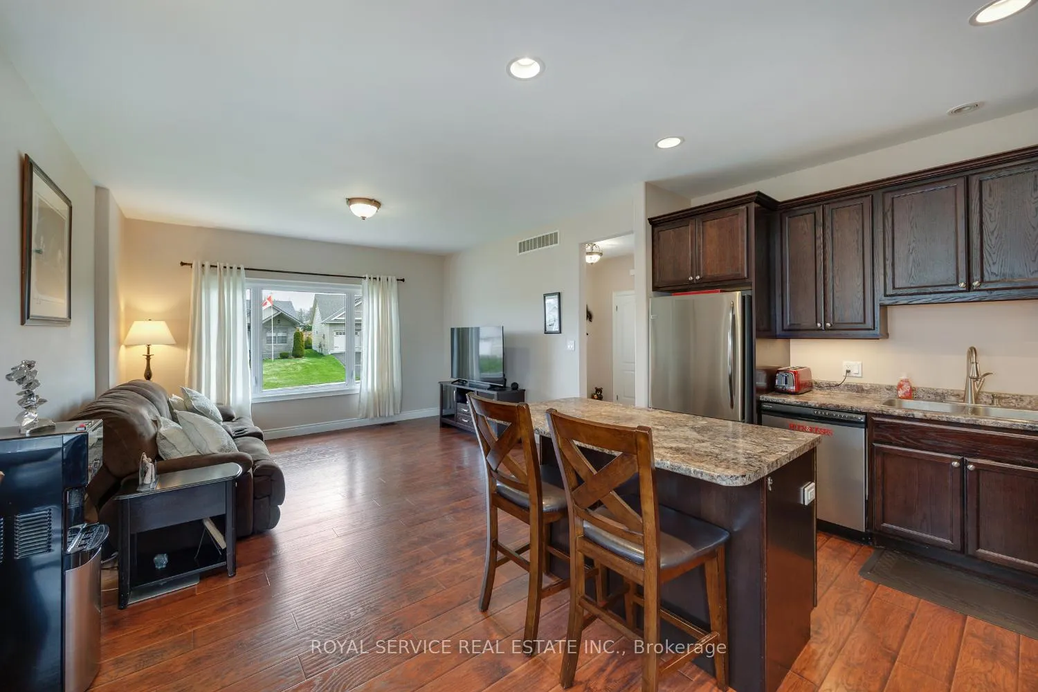 Photo 13 of 16 Cortland Crescent, Prince Edward County, Sophiasburg Ward — HOMEH