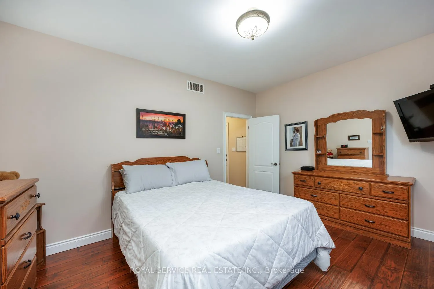 Photo 16 of 16 Cortland Crescent, Prince Edward County, Sophiasburg Ward — HOMEH