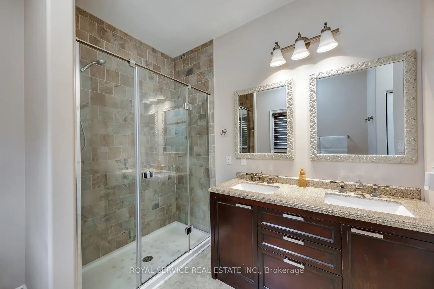 Photo 20 of 16 Cortland Crescent, Prince Edward County, Sophiasburg Ward — HOMEH