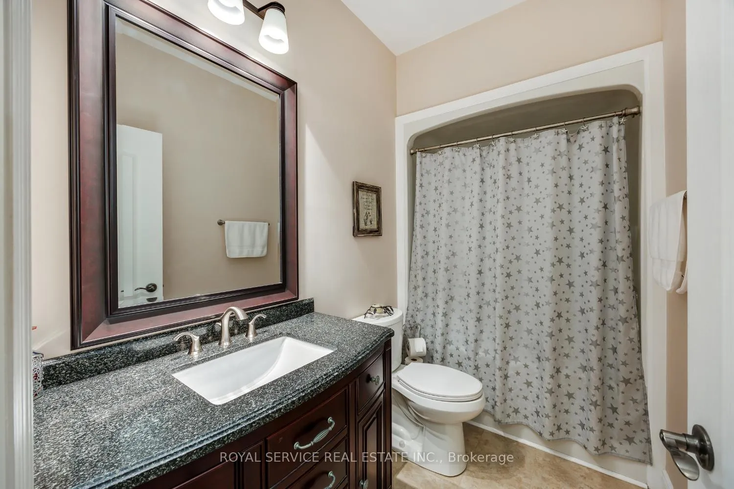 Photo 26 of 16 Cortland Crescent, Prince Edward County, Sophiasburg Ward — HOMEH