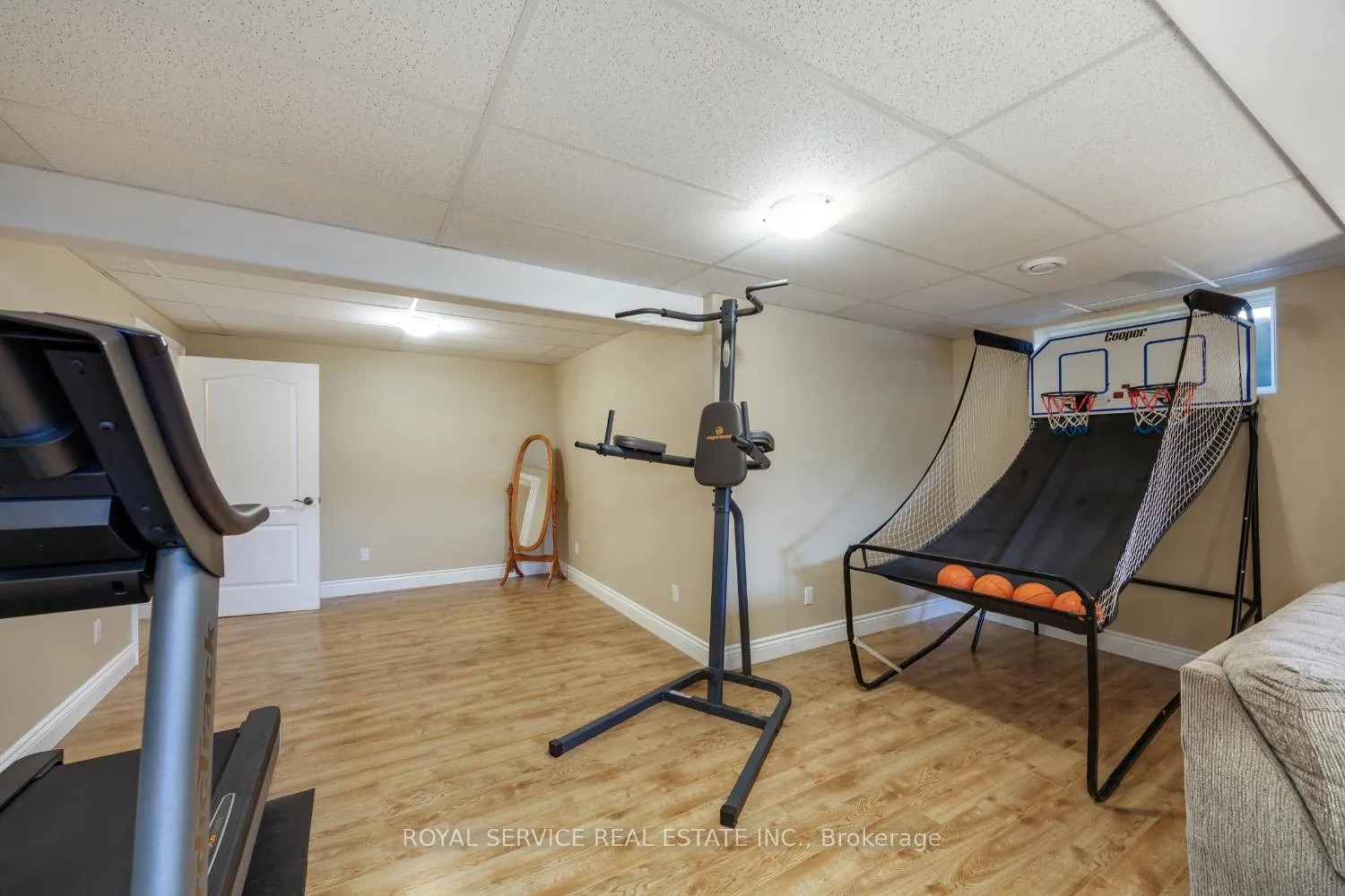 Photo 30 of 16 Cortland Crescent, Prince Edward County, Sophiasburg Ward — HOMEH
