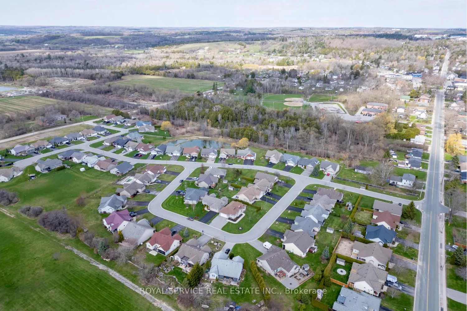 Photo 46 of 16 Cortland Crescent, Prince Edward County, Sophiasburg Ward — HOMEH