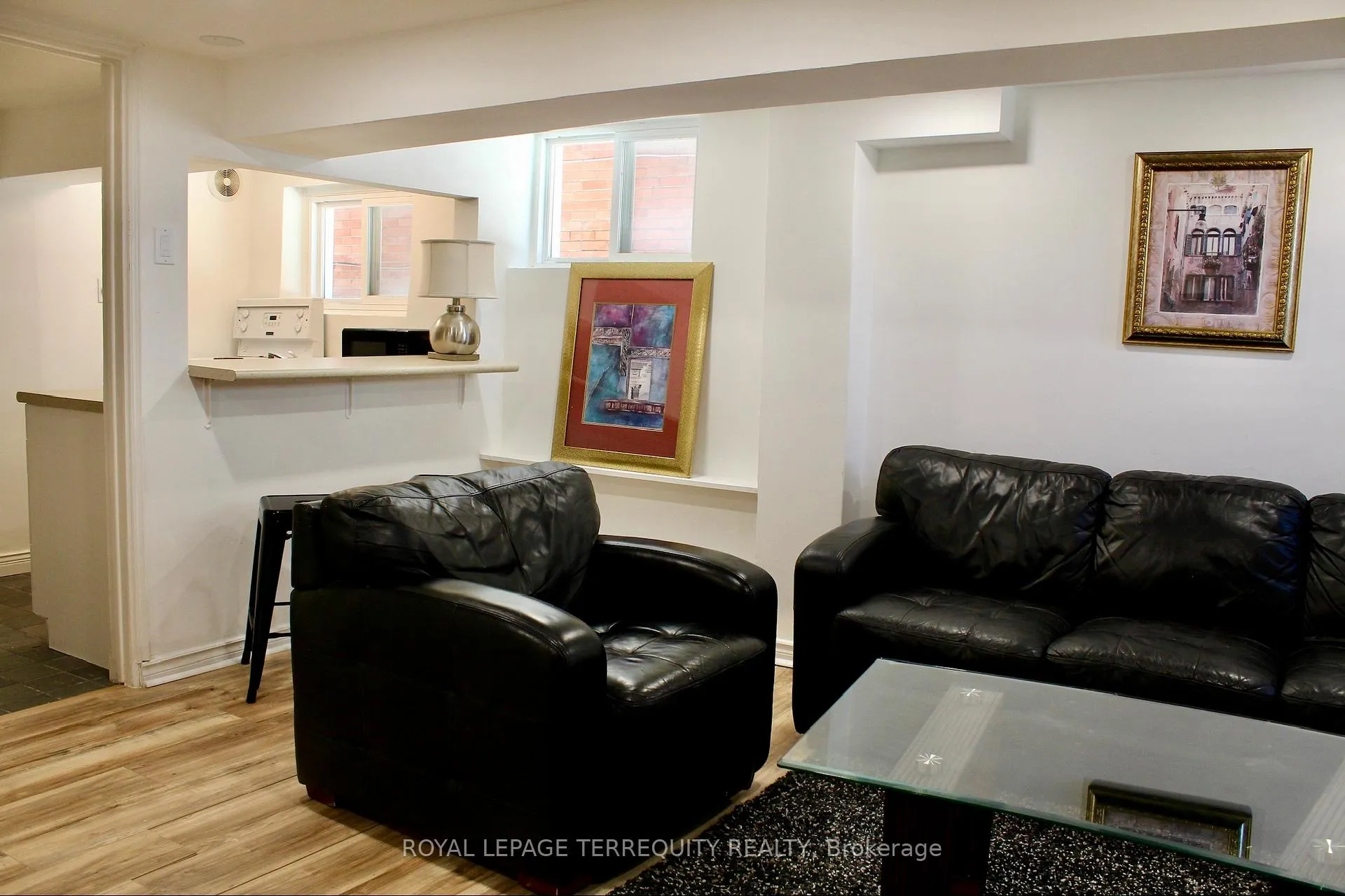 Photo 10 of Unit LOWER, 140 Wolverleigh Boulevard, Toronto, Danforth — HOMEH