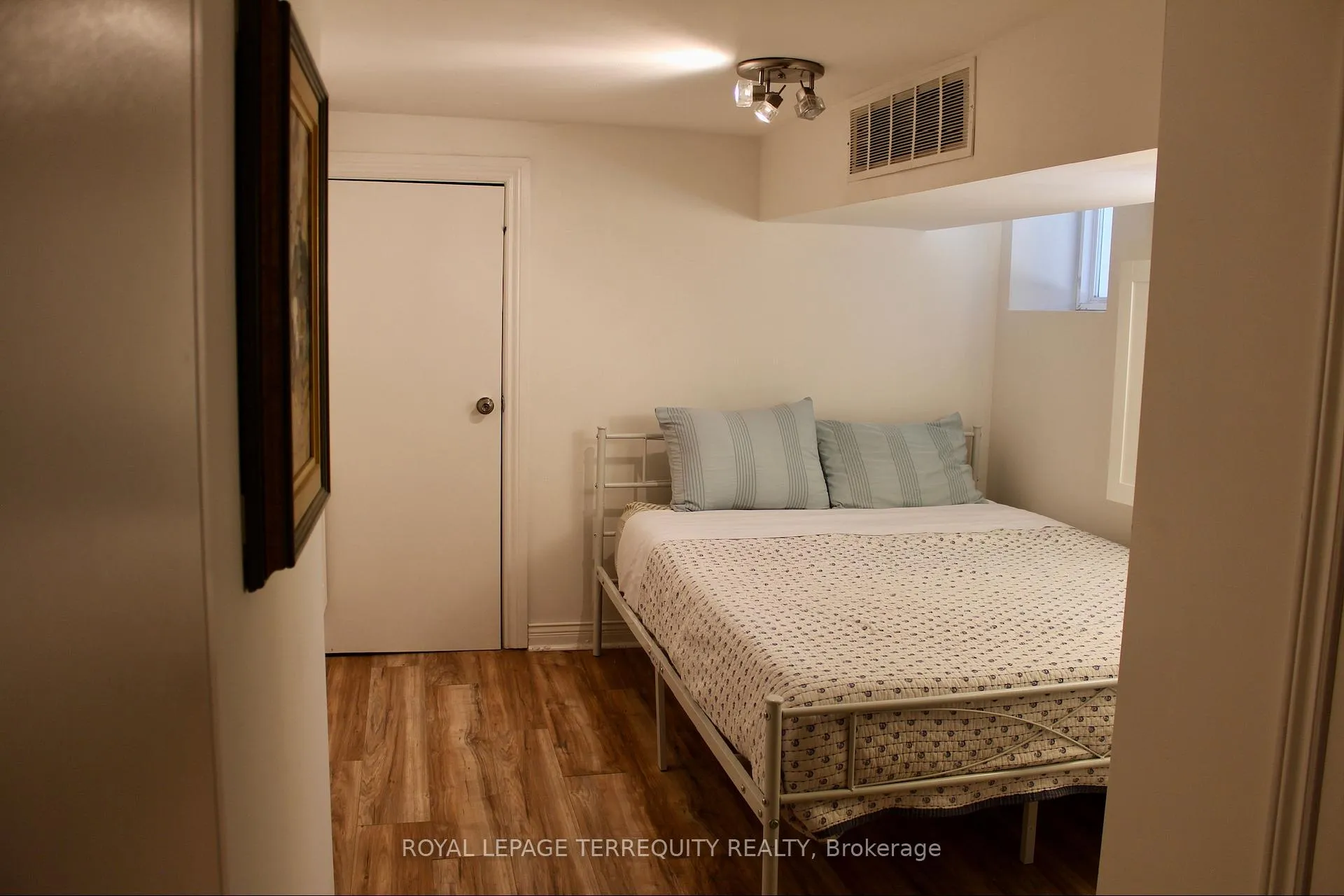 Photo 17 of Unit LOWER, 140 Wolverleigh Boulevard, Toronto, Danforth — HOMEH