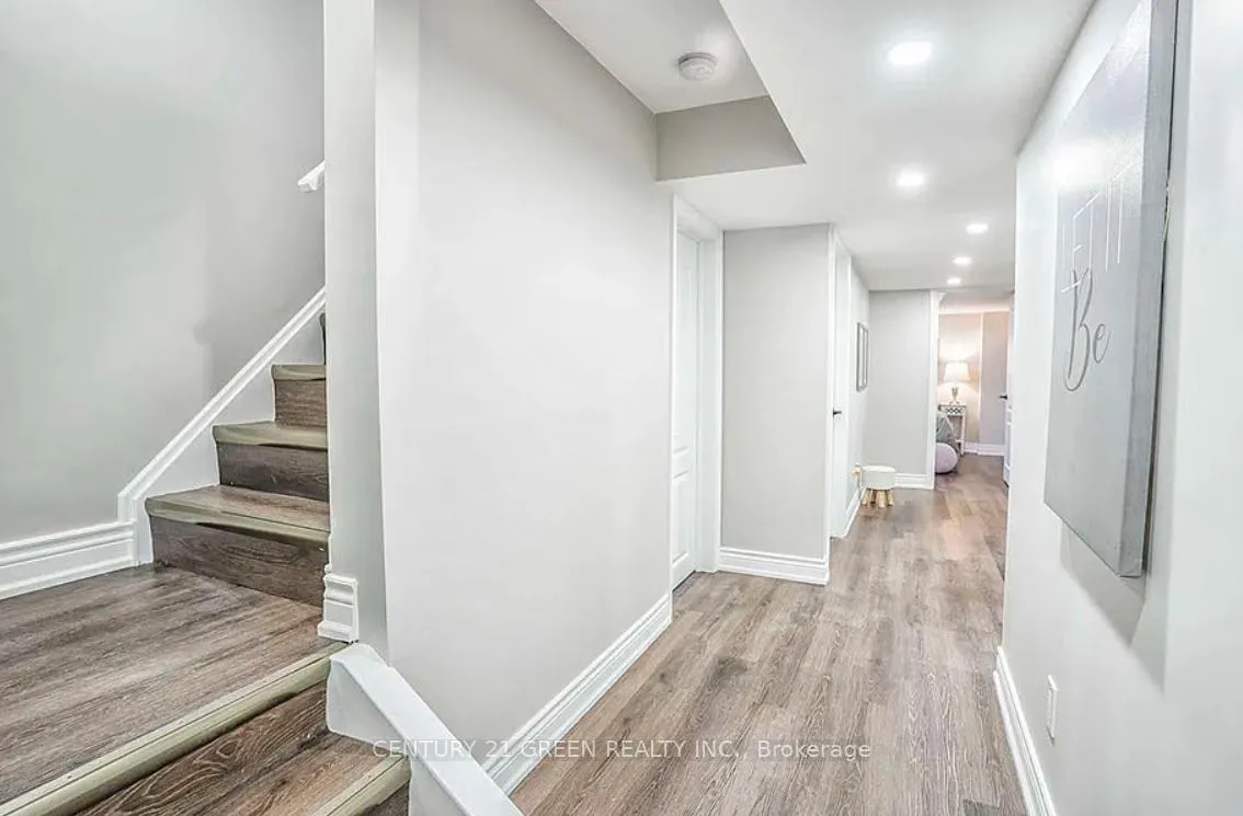 Photo 4 of Unit LOWER, 9 Andriana Crescent, Markham, Box Grove — HOMEH