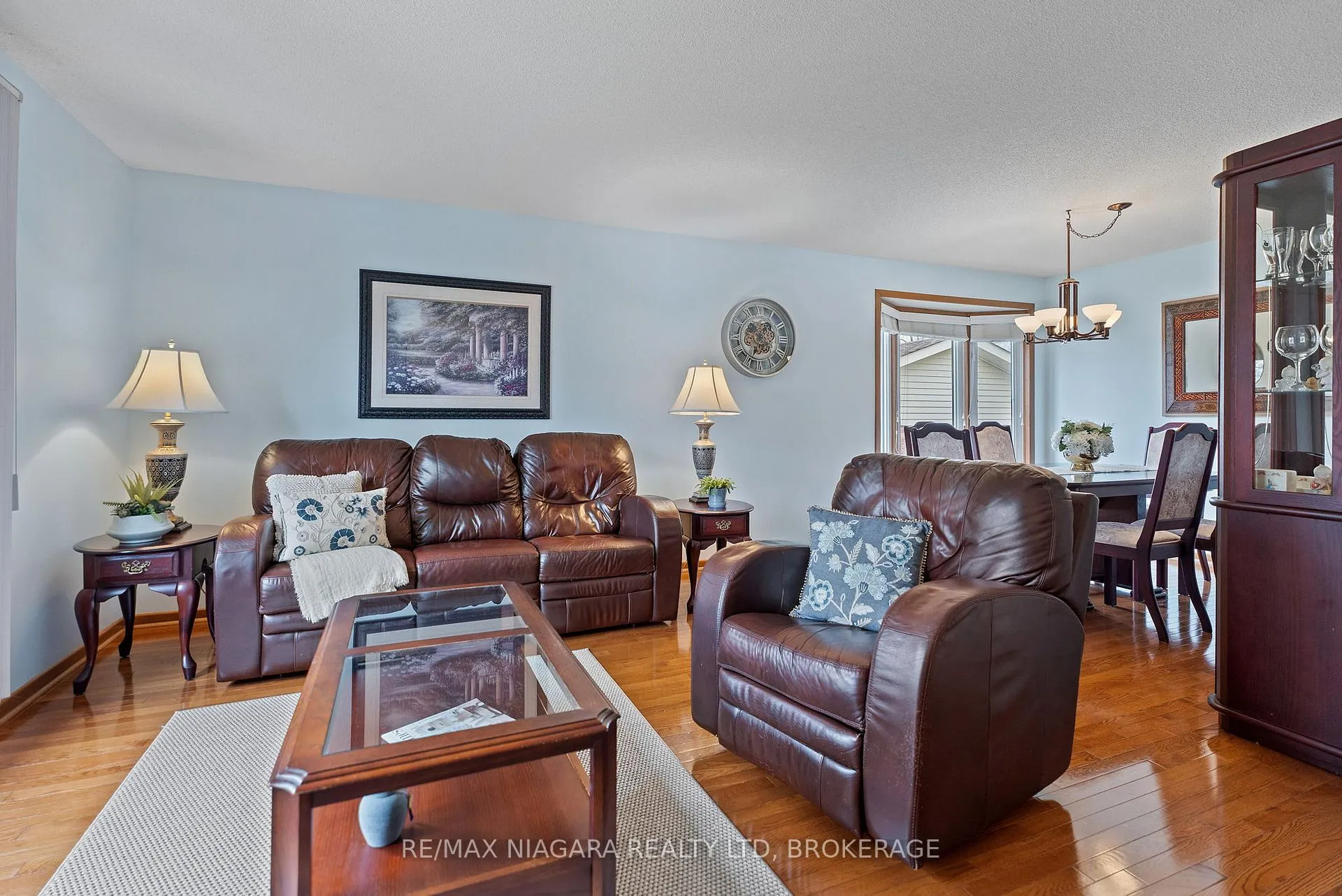 Photo 6 of 13 Cornwell Circle, St. Catharines, Ridley — HOMEH