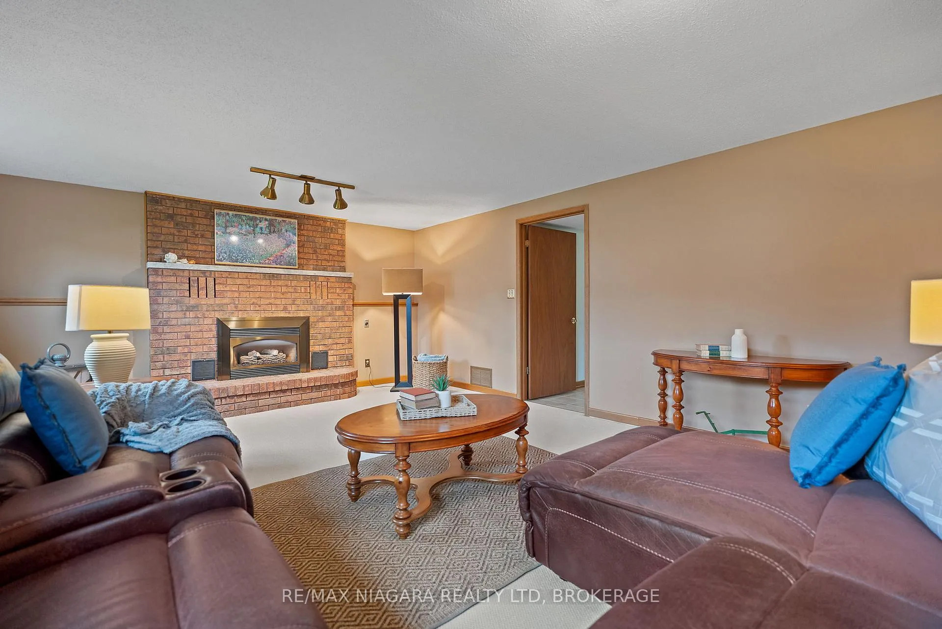 Photo 28 of 13 Cornwell Circle, St. Catharines, Ridley — HOMEH