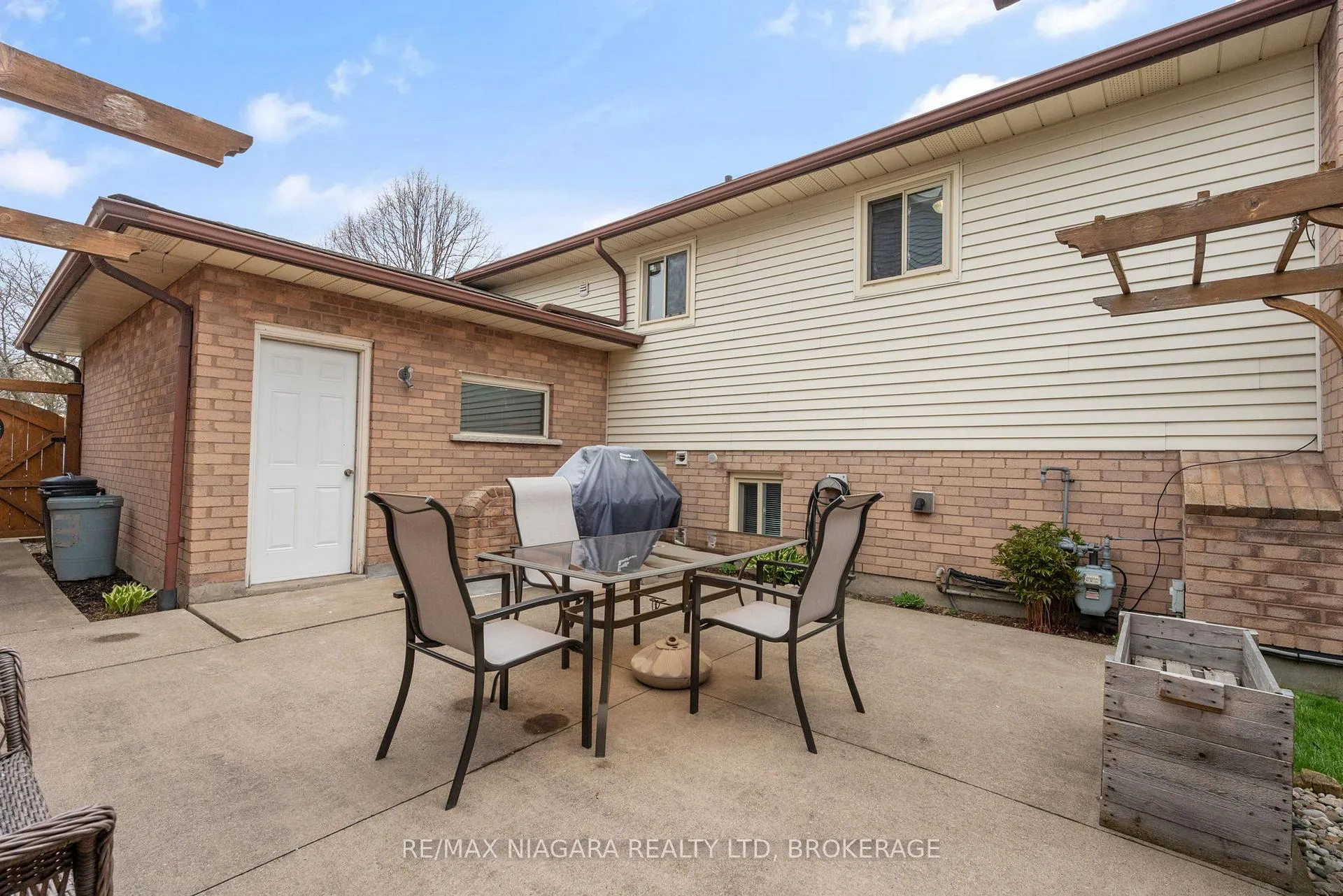 Photo 30 of 13 Cornwell Circle, St. Catharines, Ridley — HOMEH