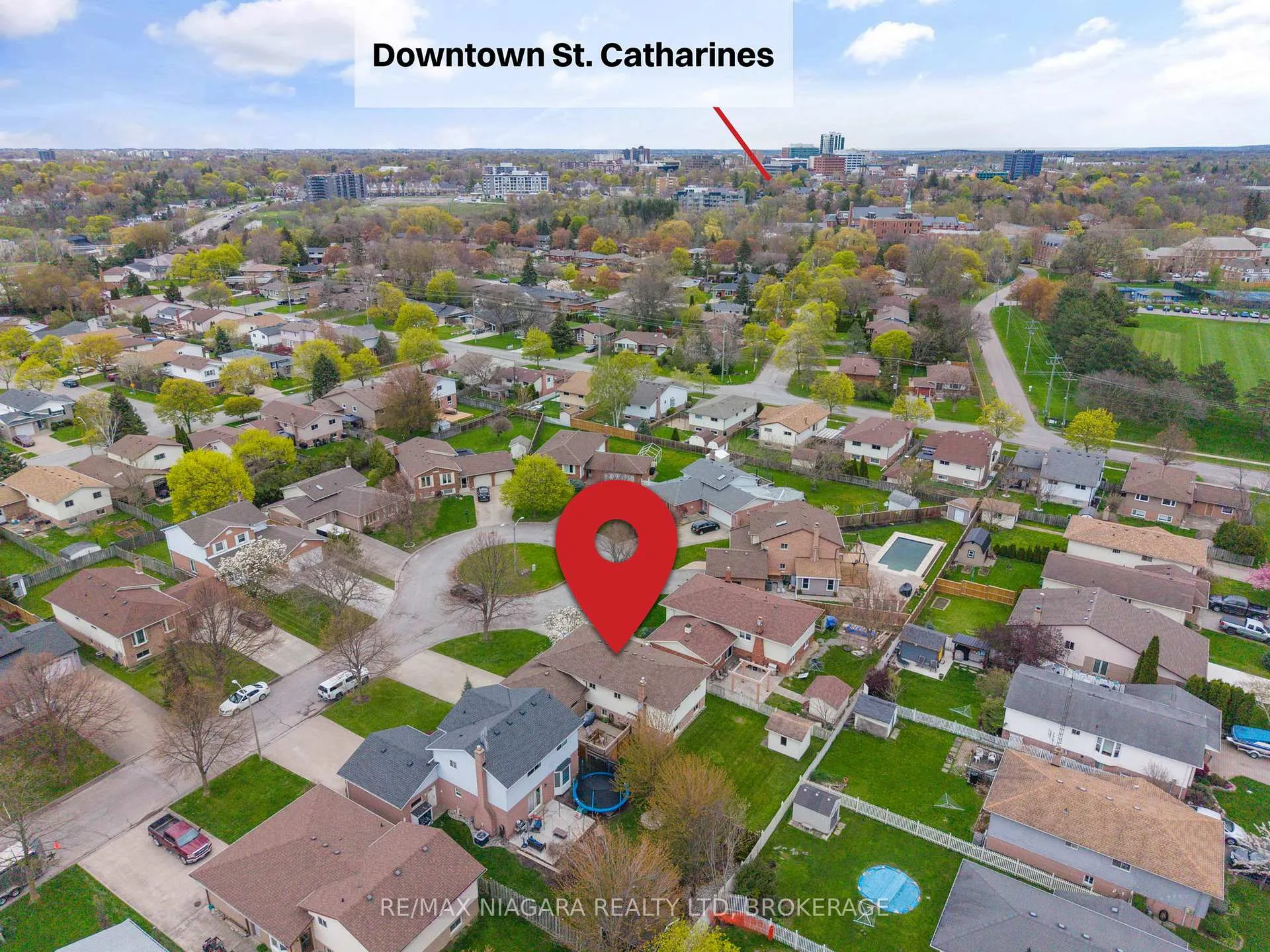 Photo 39 of 13 Cornwell Circle, St. Catharines, Ridley — HOMEH