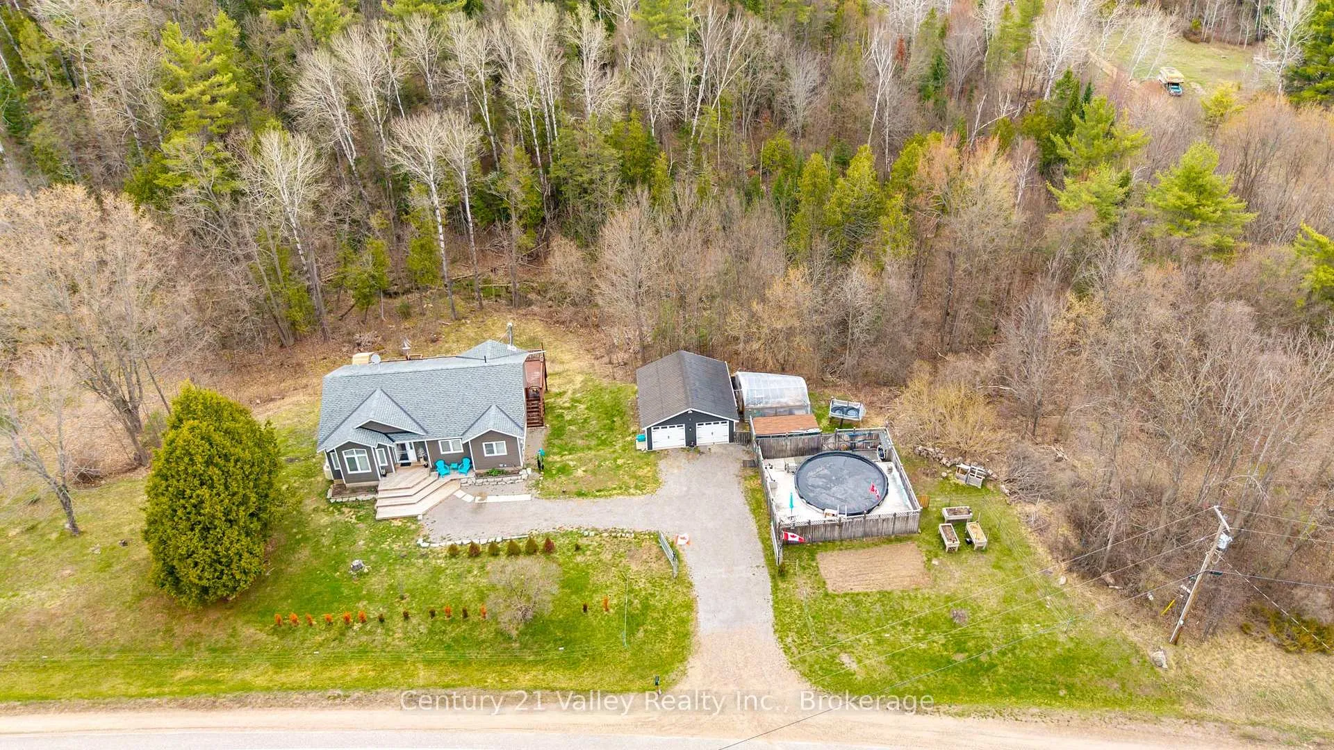 Photo 3 of 6196 132 Highway, Bonnechere Valley, Eganville/Bonnechere Twp — HOMEH