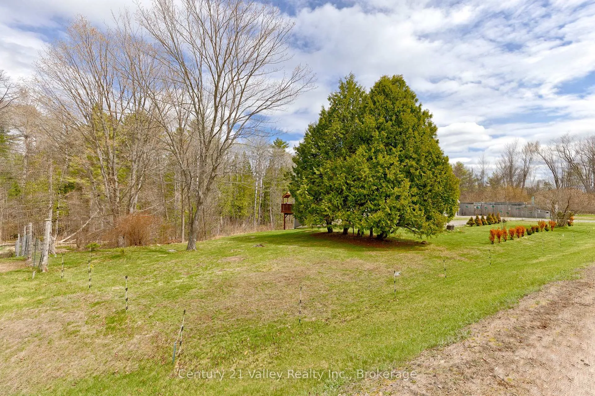 Photo 6 of 6196 132 Highway, Bonnechere Valley, Eganville/Bonnechere Twp — HOMEH
