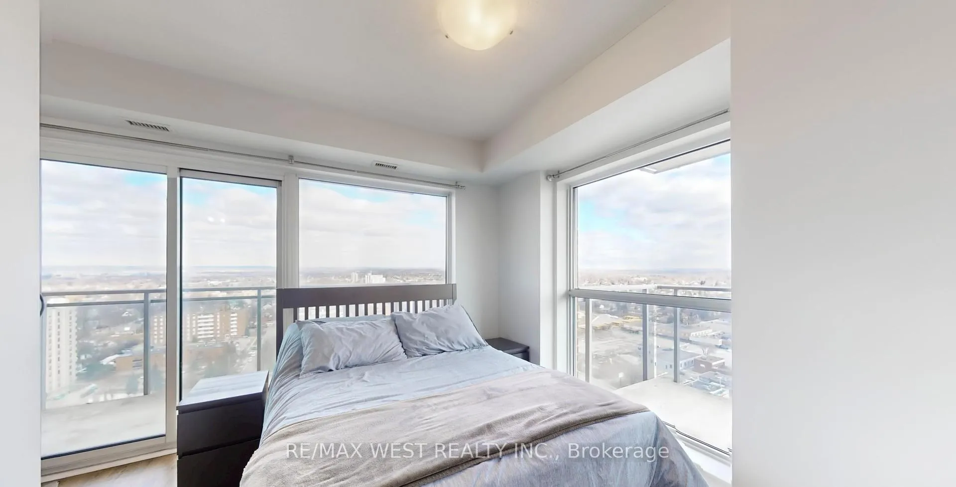 Photo 13 of Unit 2108, 215 Queen Street E, Brampton, Queen Street Corridor — HOMEH