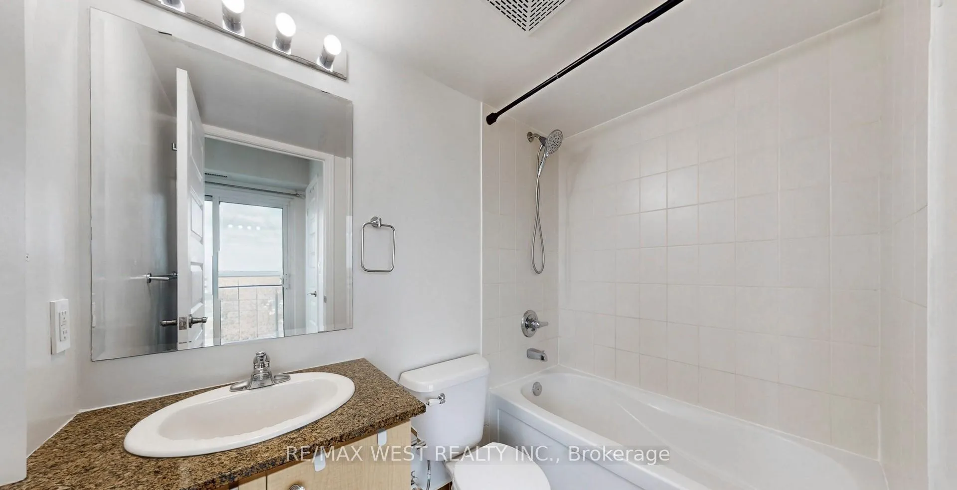 Photo 16 of Unit 2108, 215 Queen Street E, Brampton, Queen Street Corridor — HOMEH