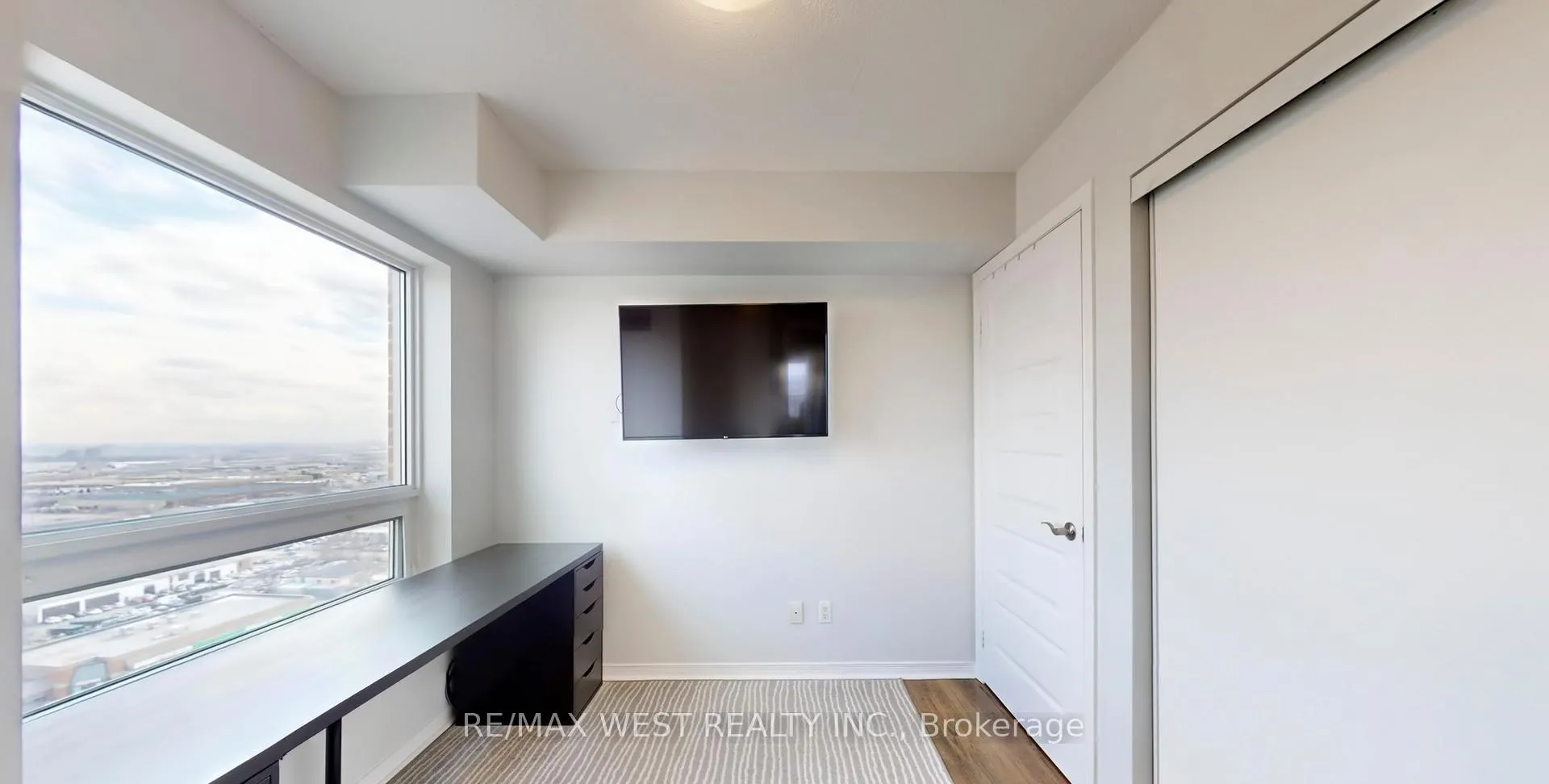 Photo 20 of Unit 2108, 215 Queen Street E, Brampton, Queen Street Corridor — HOMEH